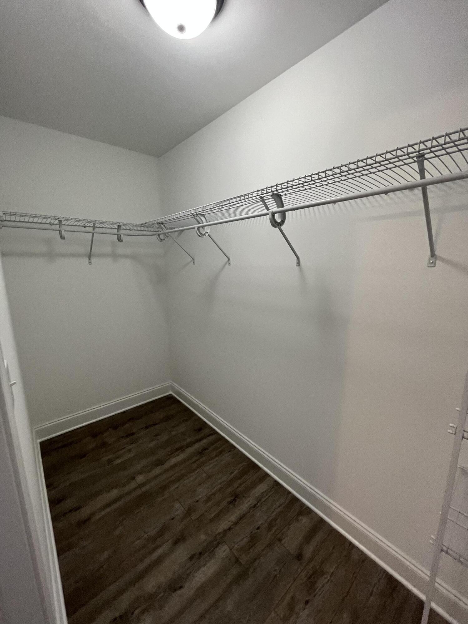 PORT DIXIE - Residential Lease