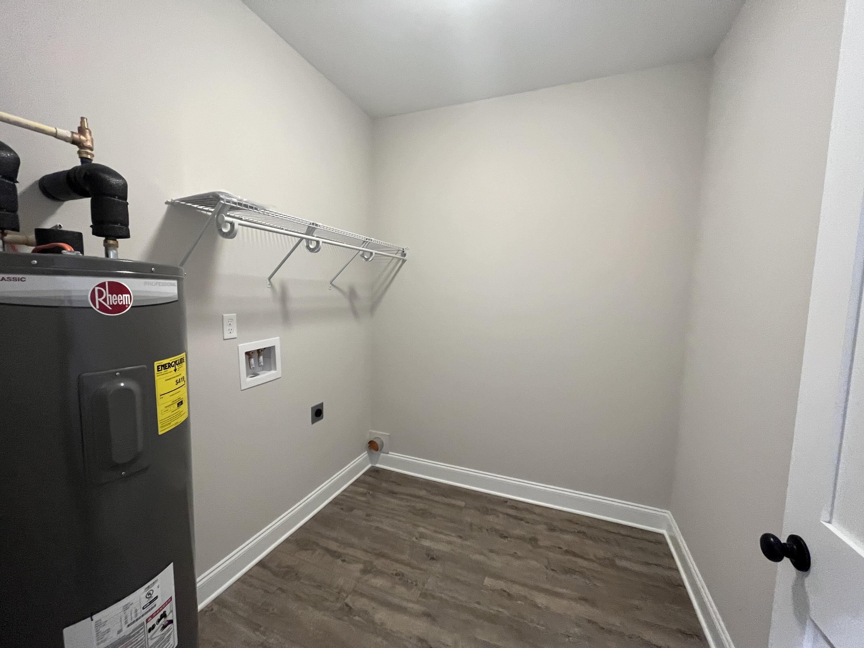 PORT DIXIE - Residential Lease
