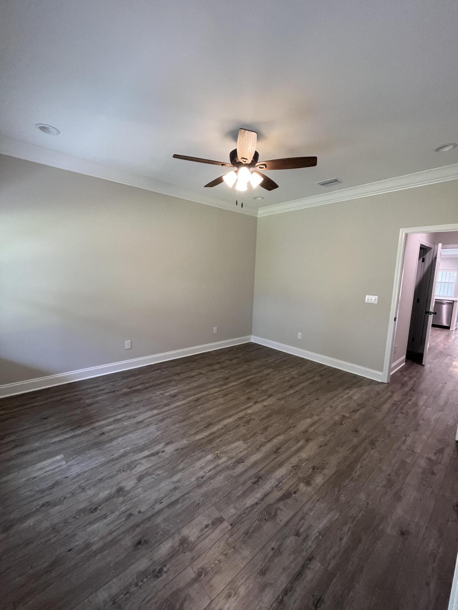 PORT DIXIE - Residential Lease