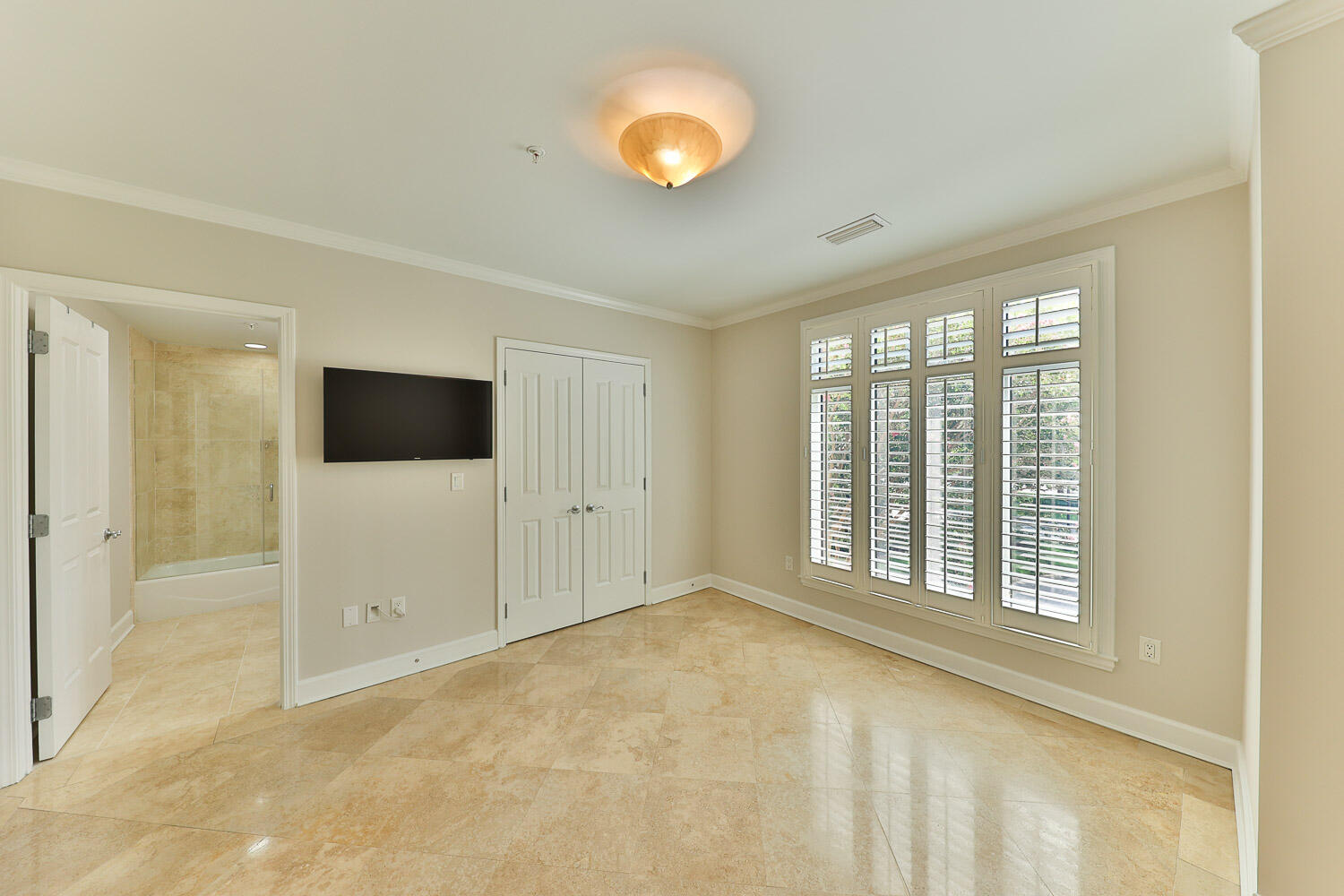 ONE WATER PLACE AT KELLY PLANTATION - Residential Lease