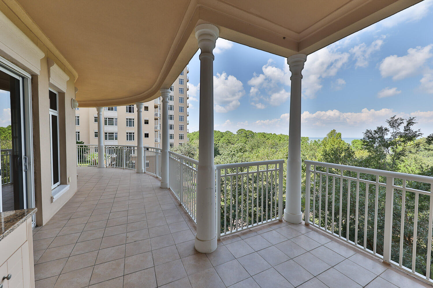 ONE WATER PLACE AT KELLY PLANTATION - Residential Lease