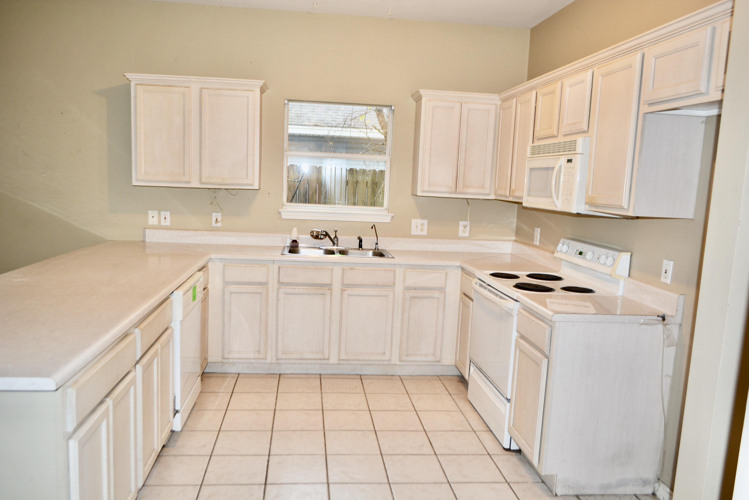 COLONY PARK - Residential