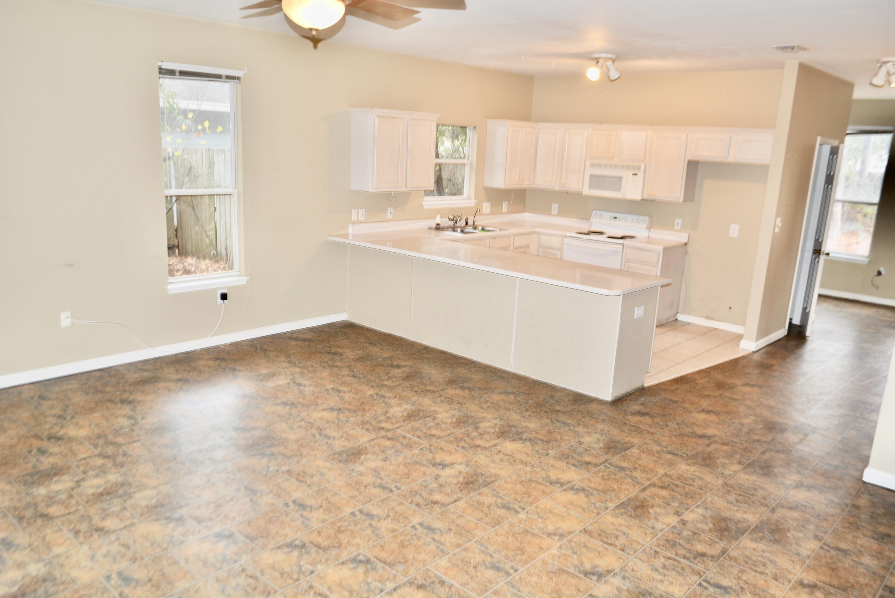 COLONY PARK - Residential