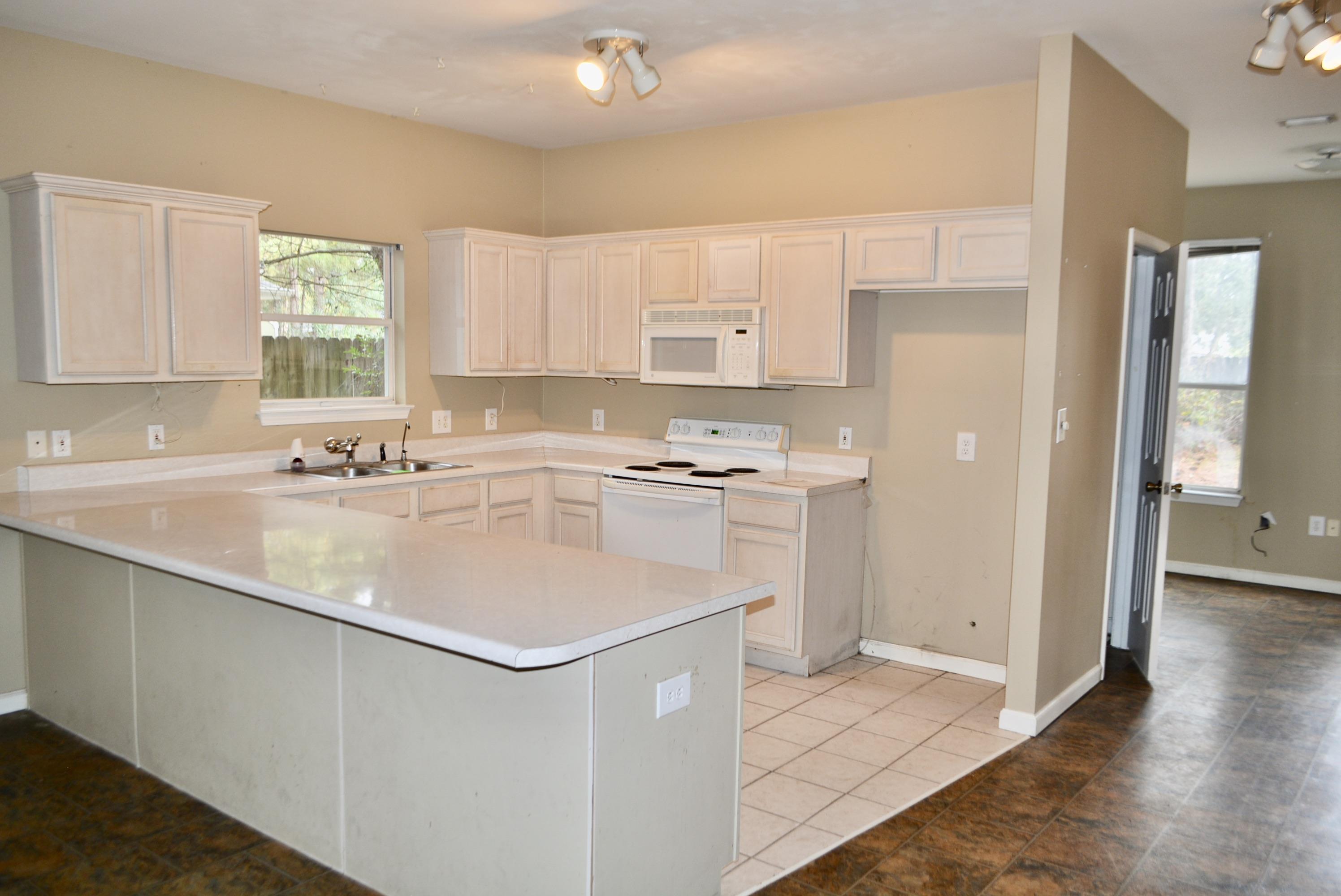 COLONY PARK - Residential