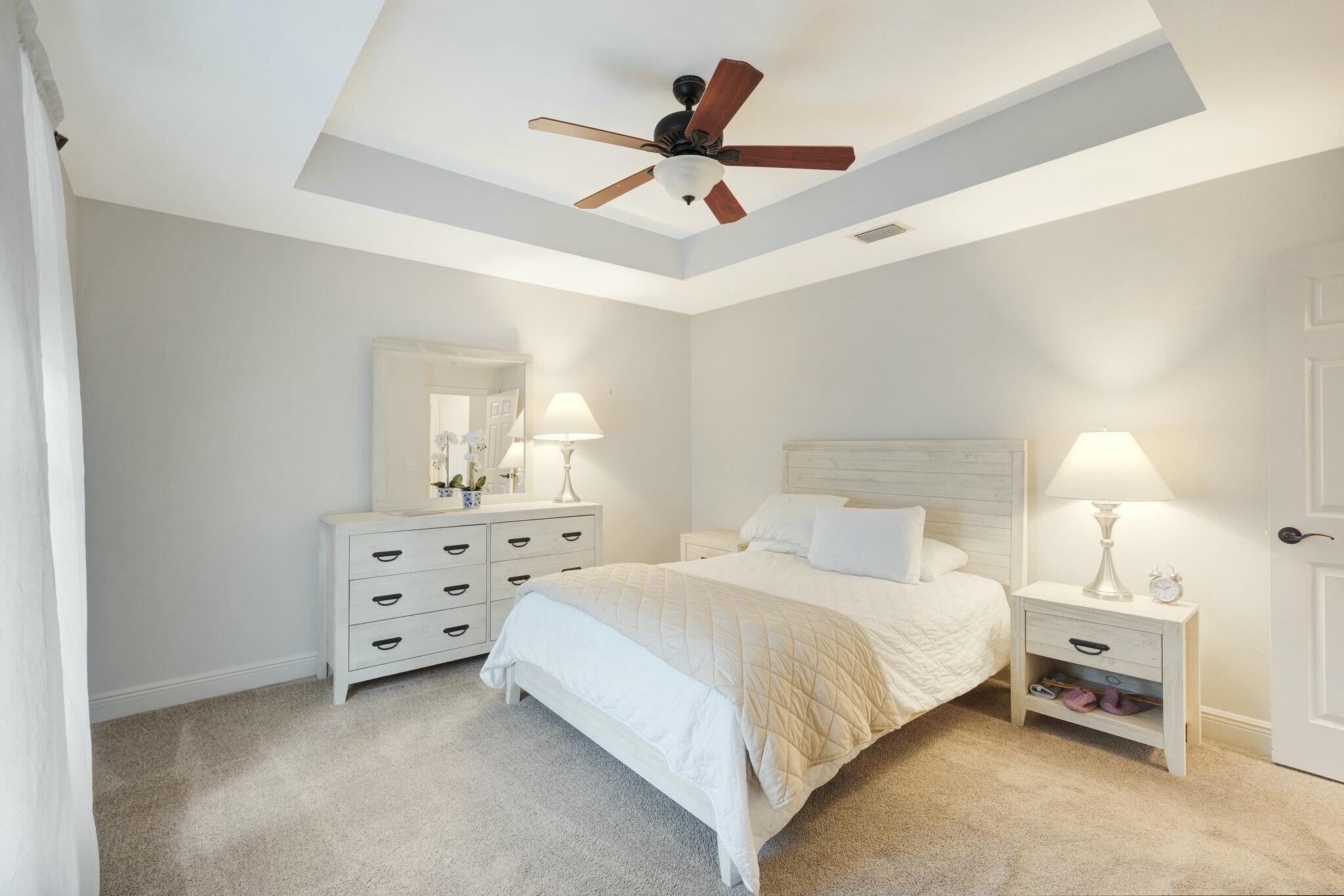 HOLIDAY SHORES ESTATES - Residential