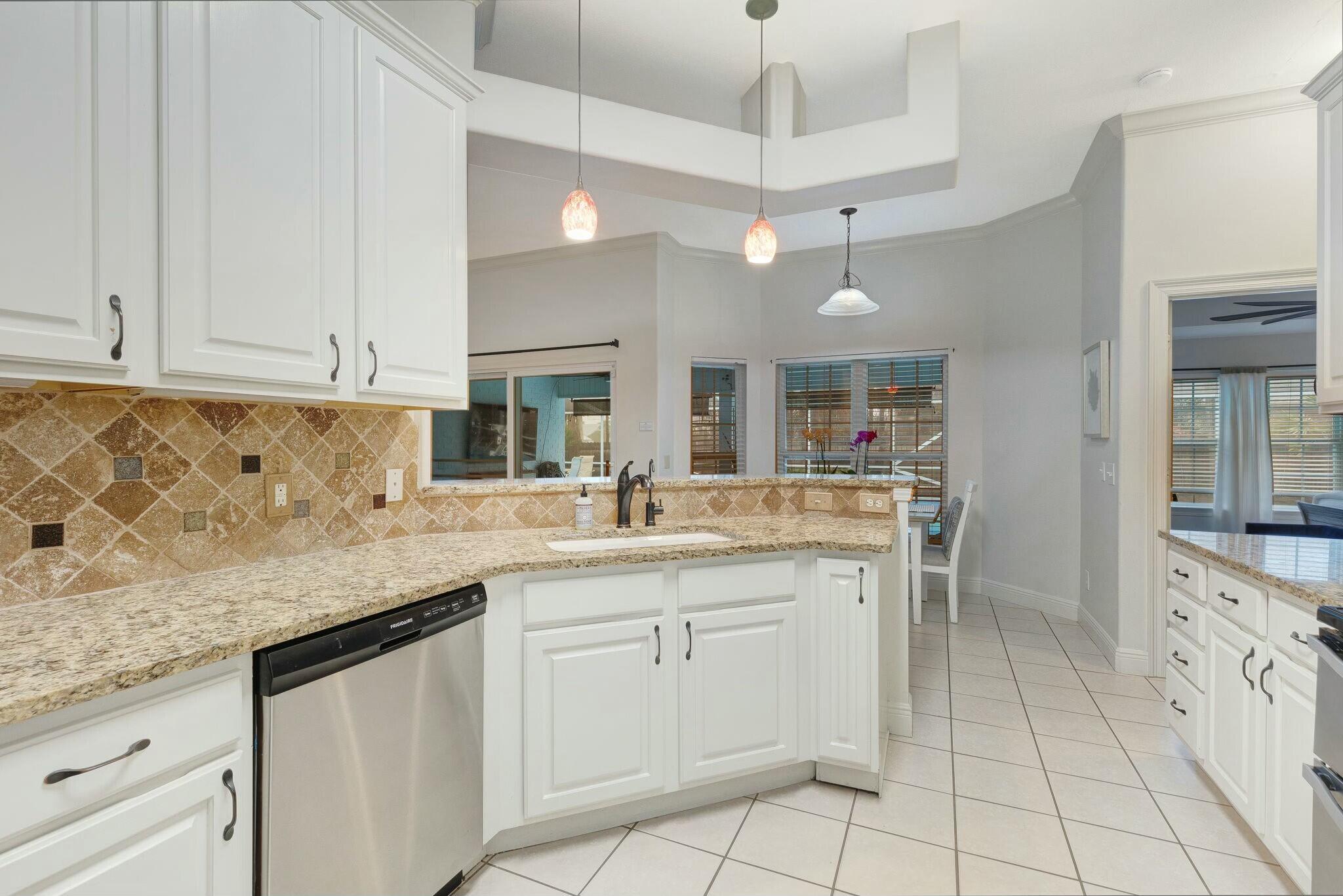 HOLIDAY SHORES ESTATES - Residential