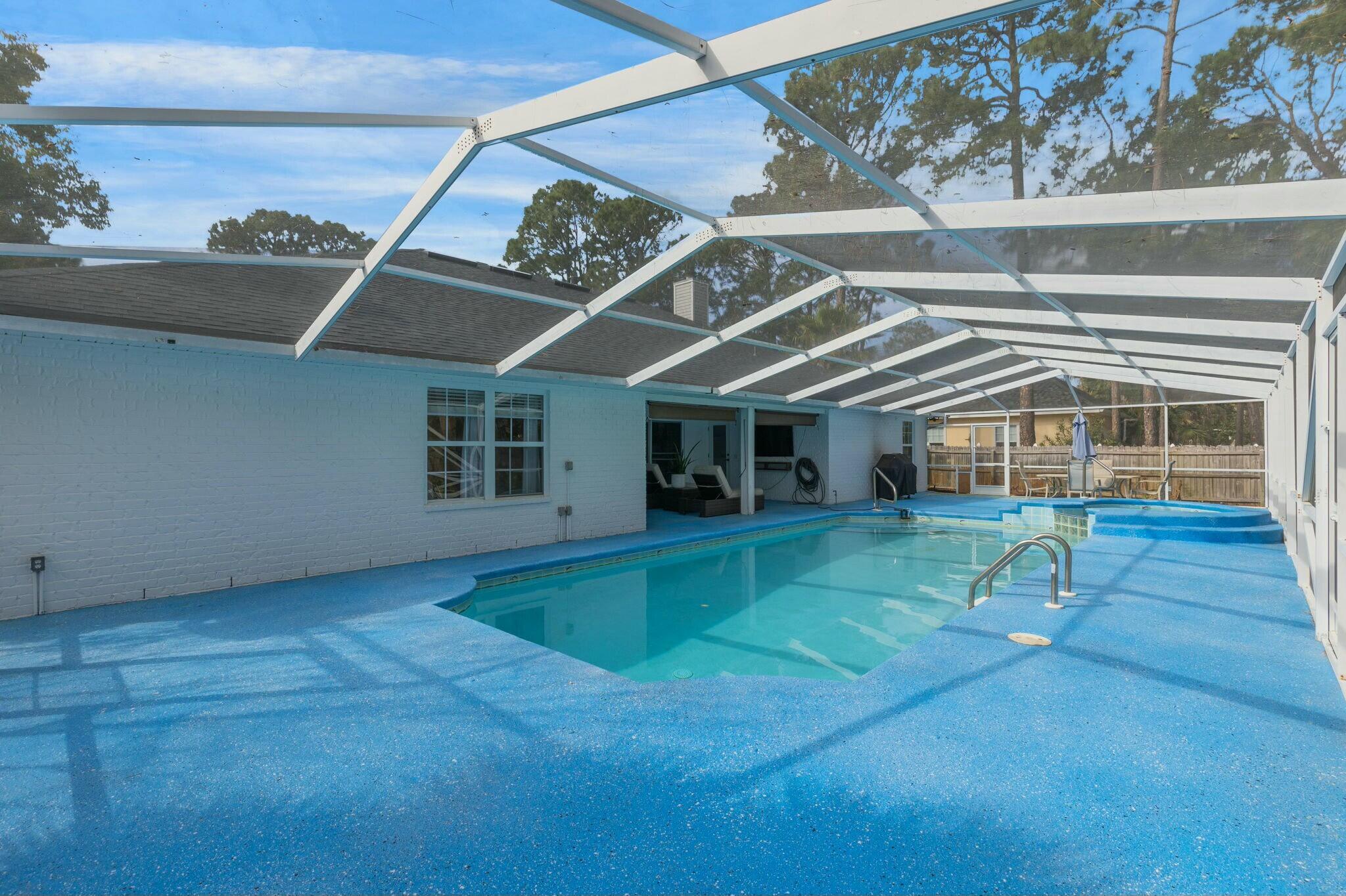 HOLIDAY SHORES ESTATES - Residential