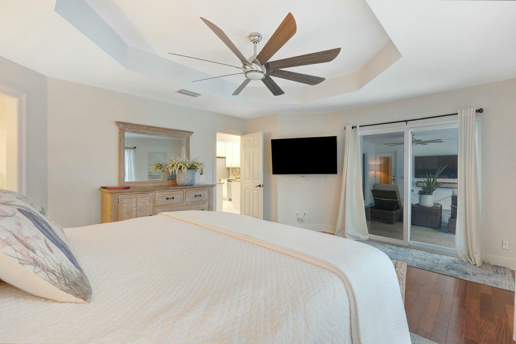 HOLIDAY SHORES ESTATES - Residential