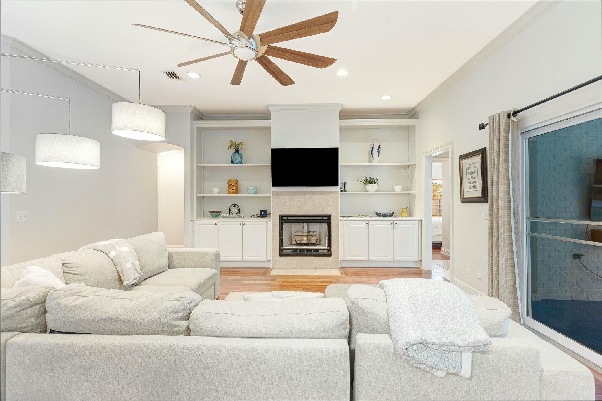 HOLIDAY SHORES ESTATES - Residential