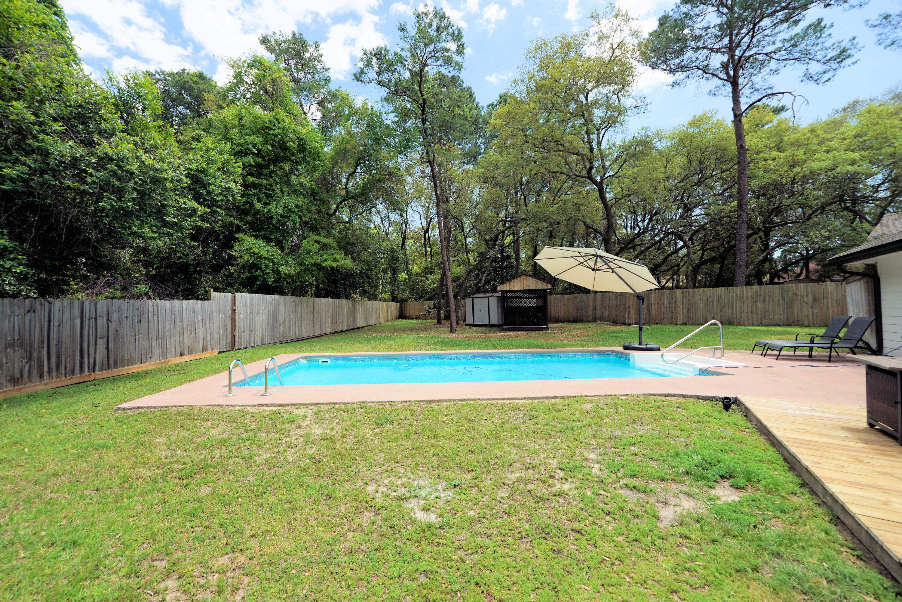 BLUEWATER BAY VILLAGE 1B - Residential