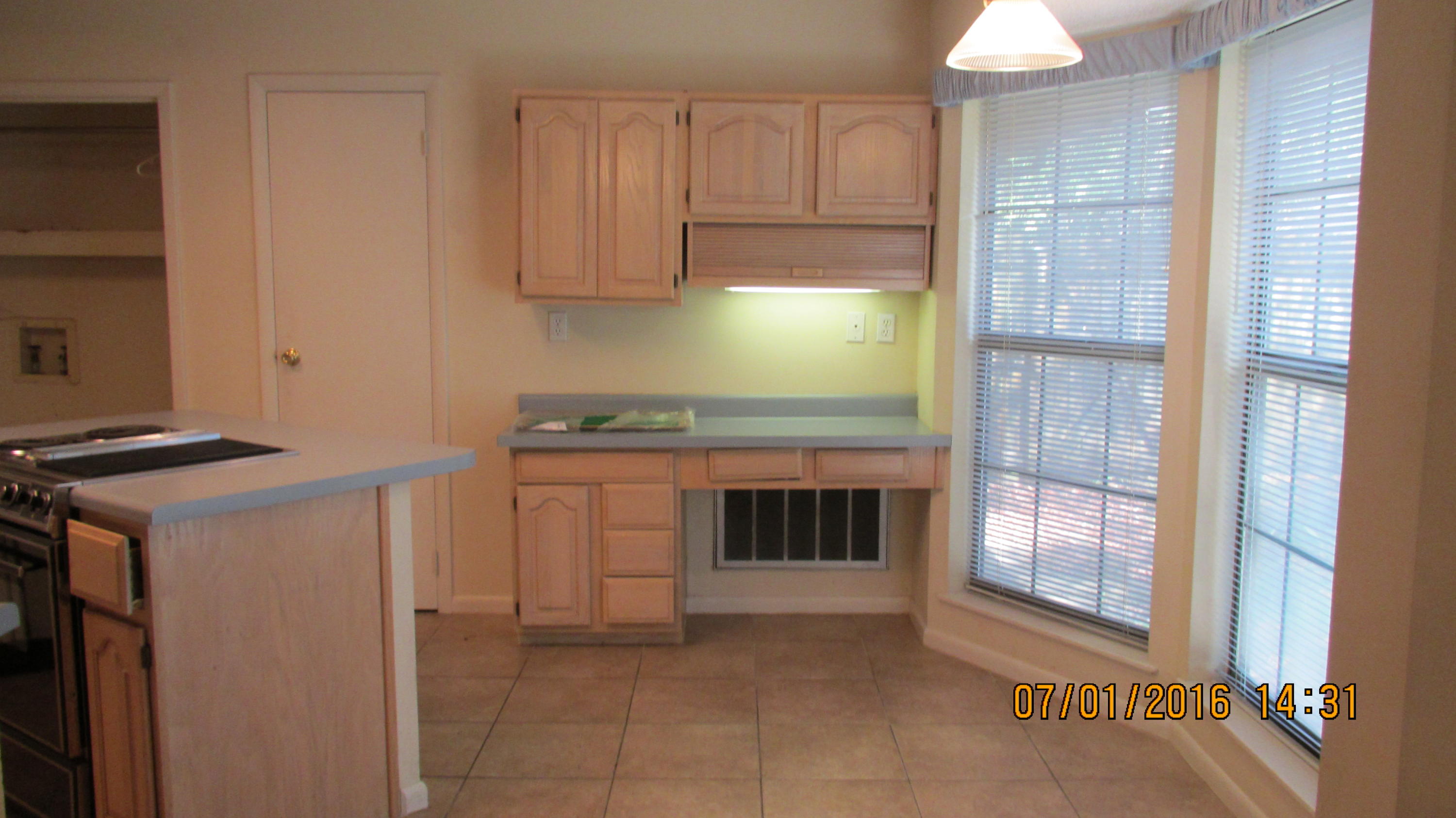 BERKSHIRE WOODS - Residential Lease