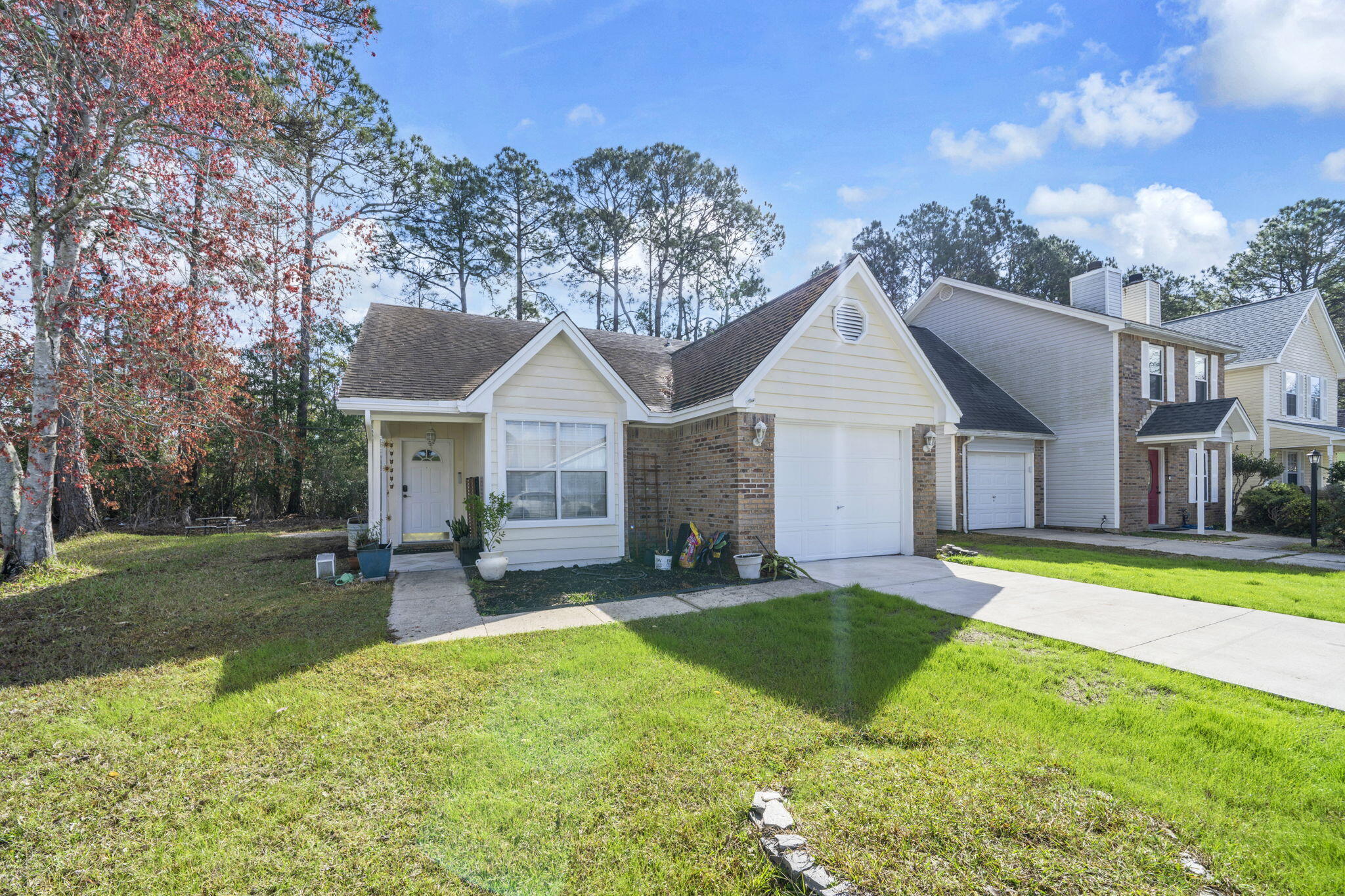 YORKTOWN AT WILLOW BEND - Residential