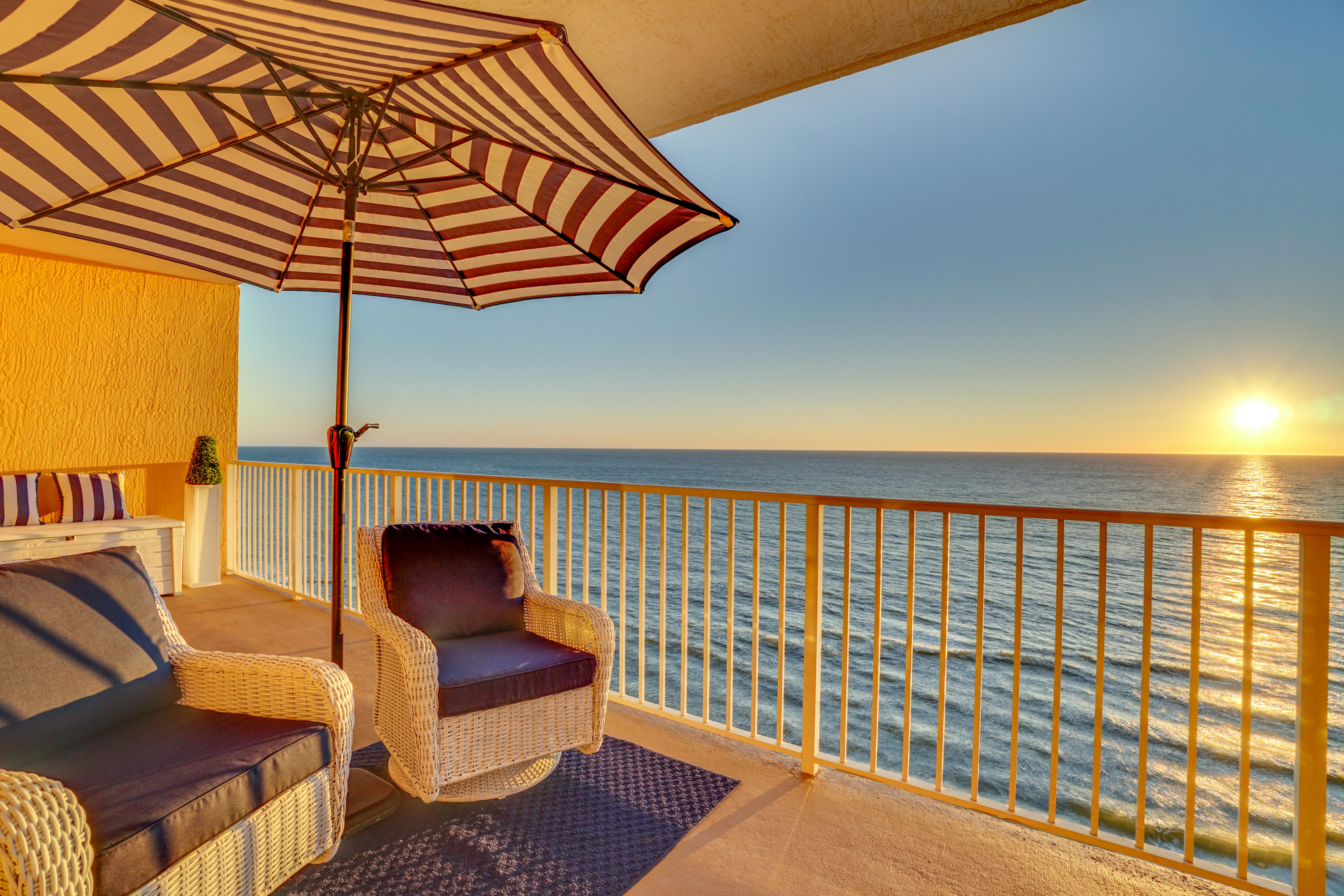 TREASURE ISLAND - Residential