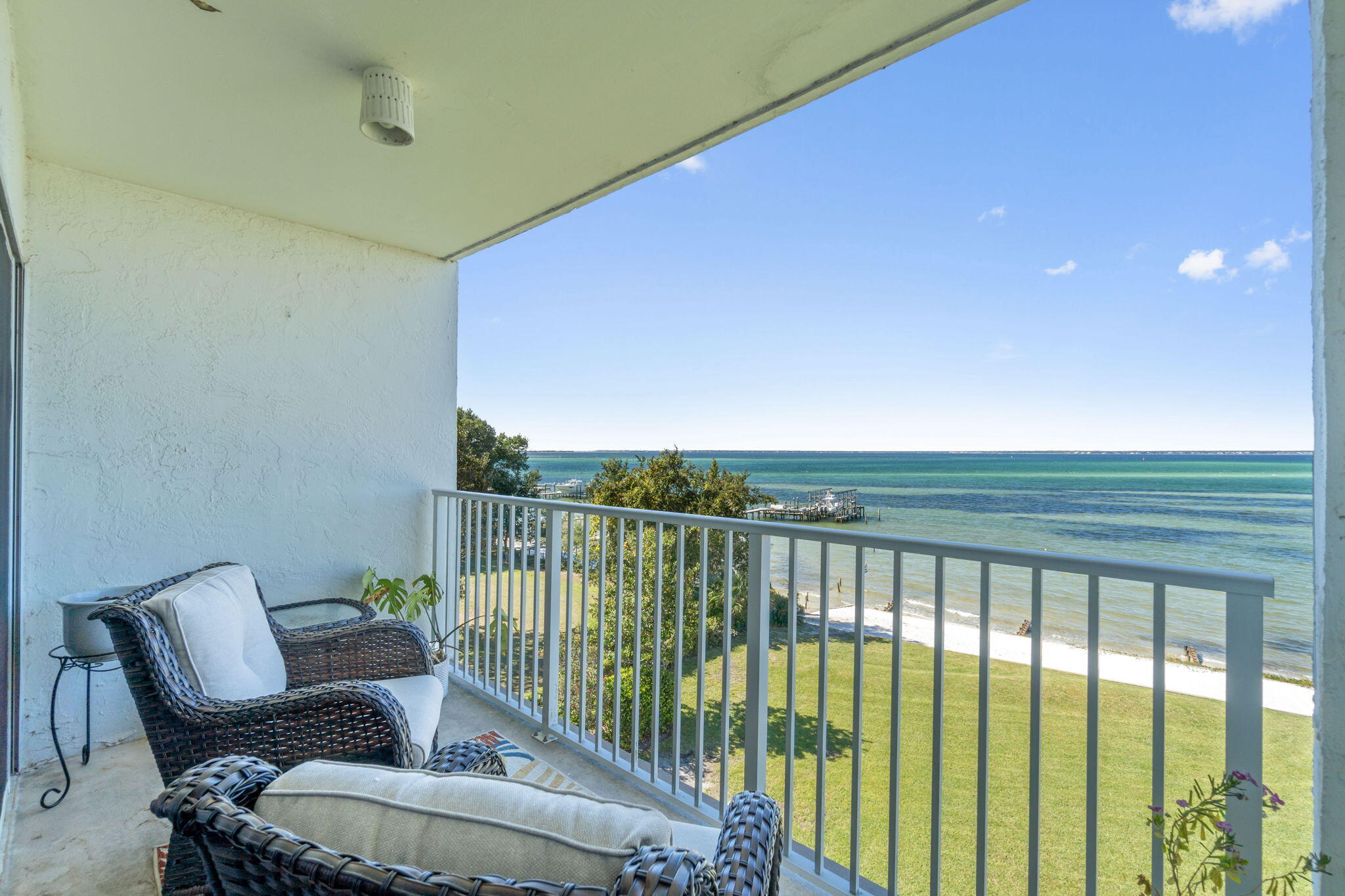 VALENCIA CONDO - Residential Lease