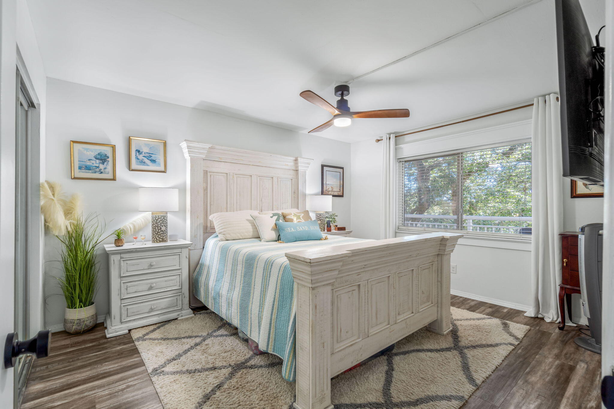 VALENCIA CONDO - Residential Lease