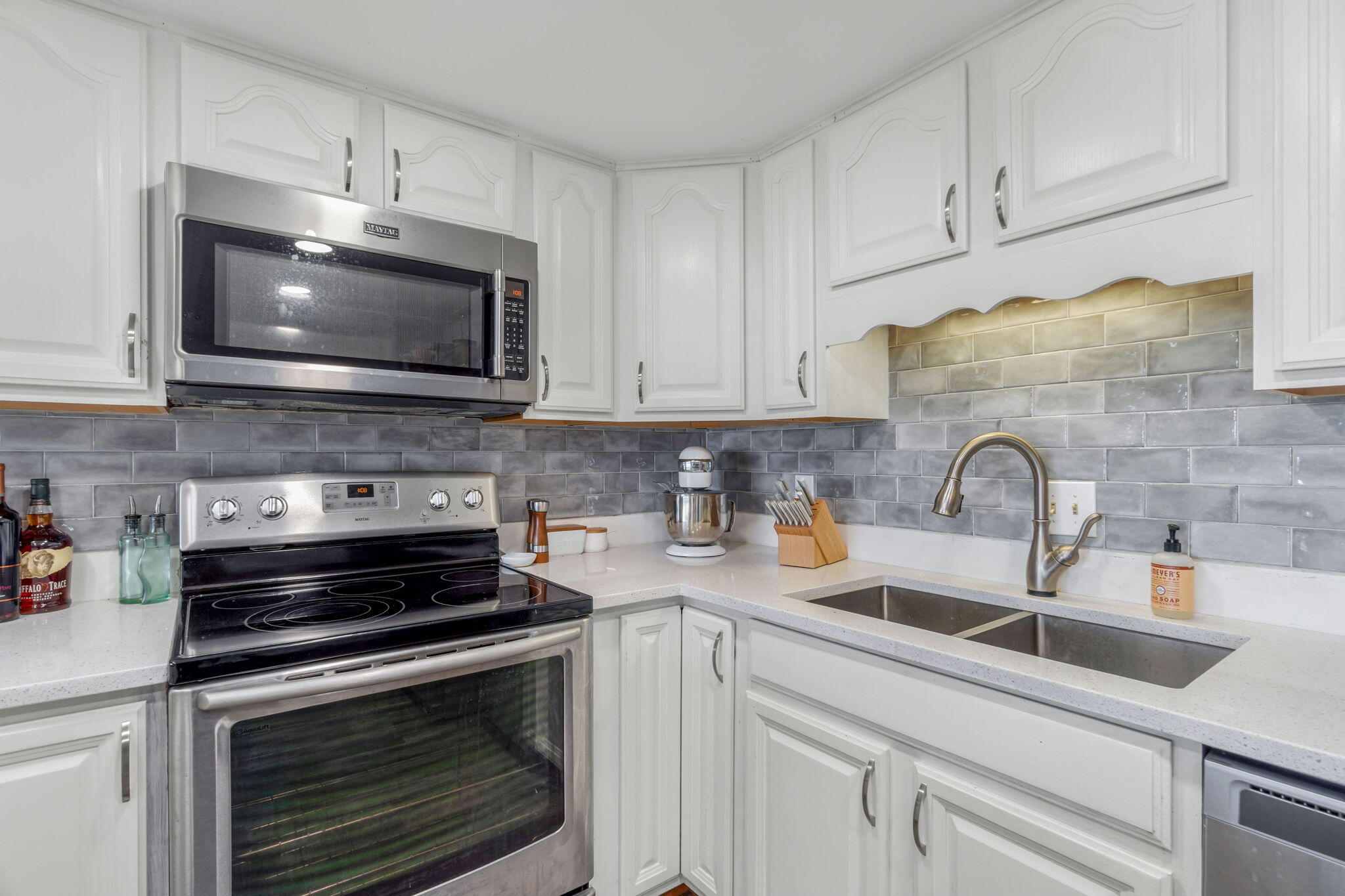 VALENCIA CONDO - Residential Lease