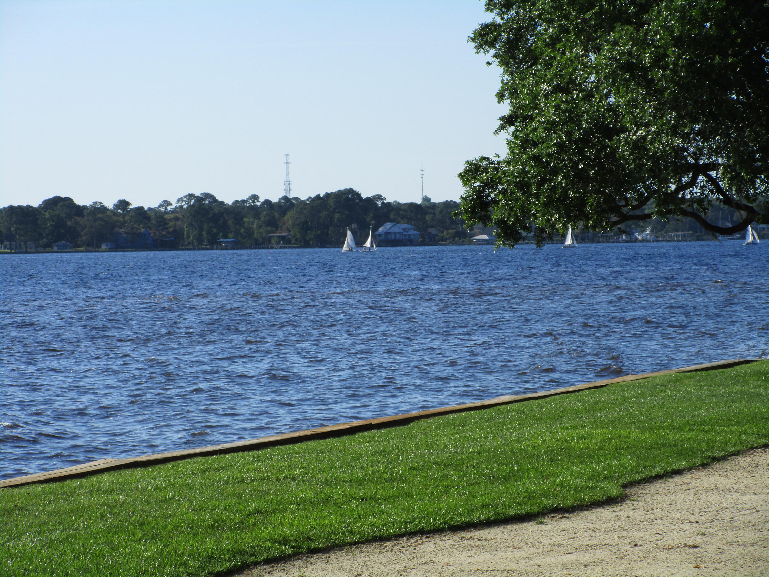 BAY VILLAS CONDOS - Residential Lease
