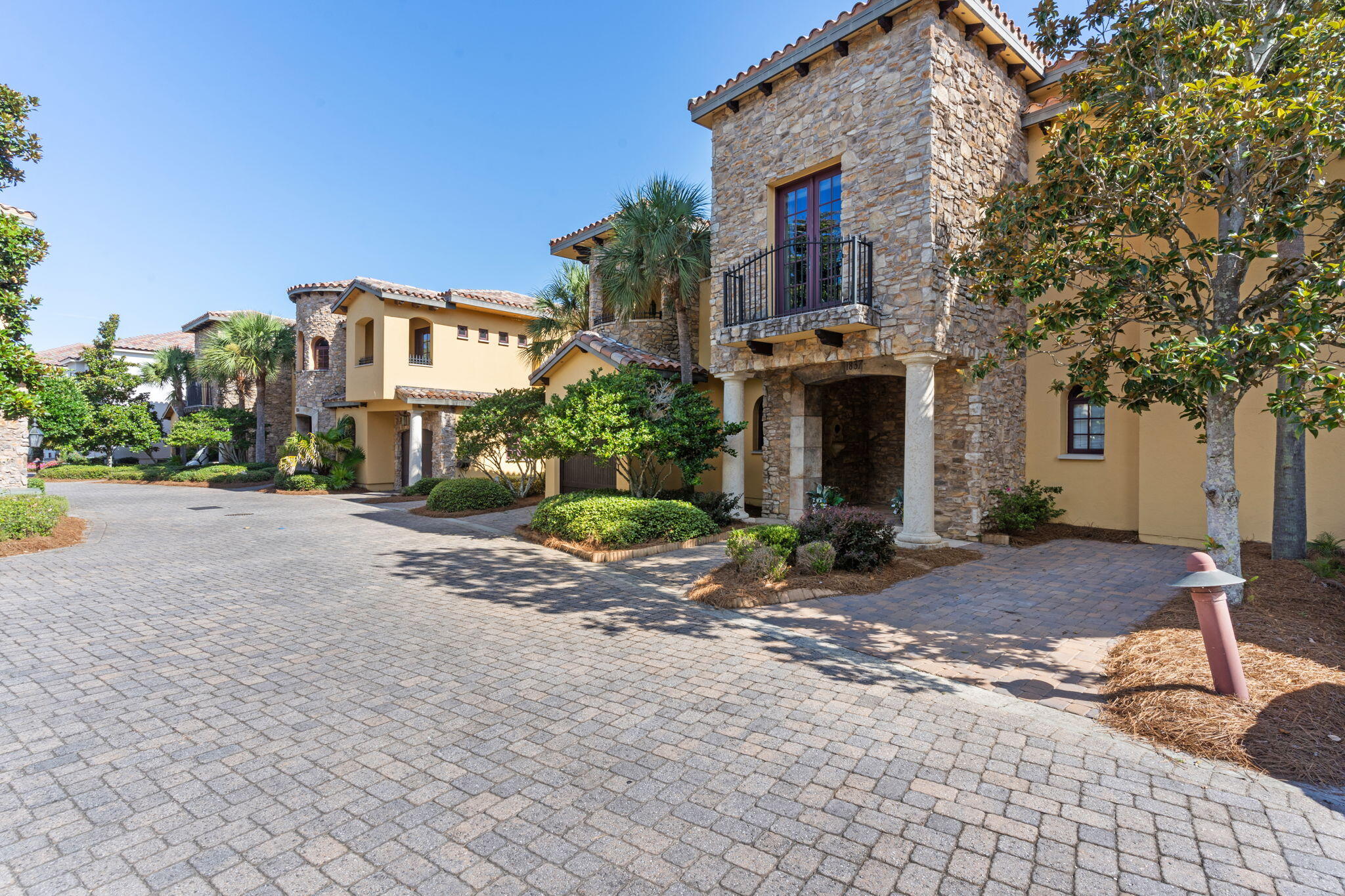 TUSCANA - Residential