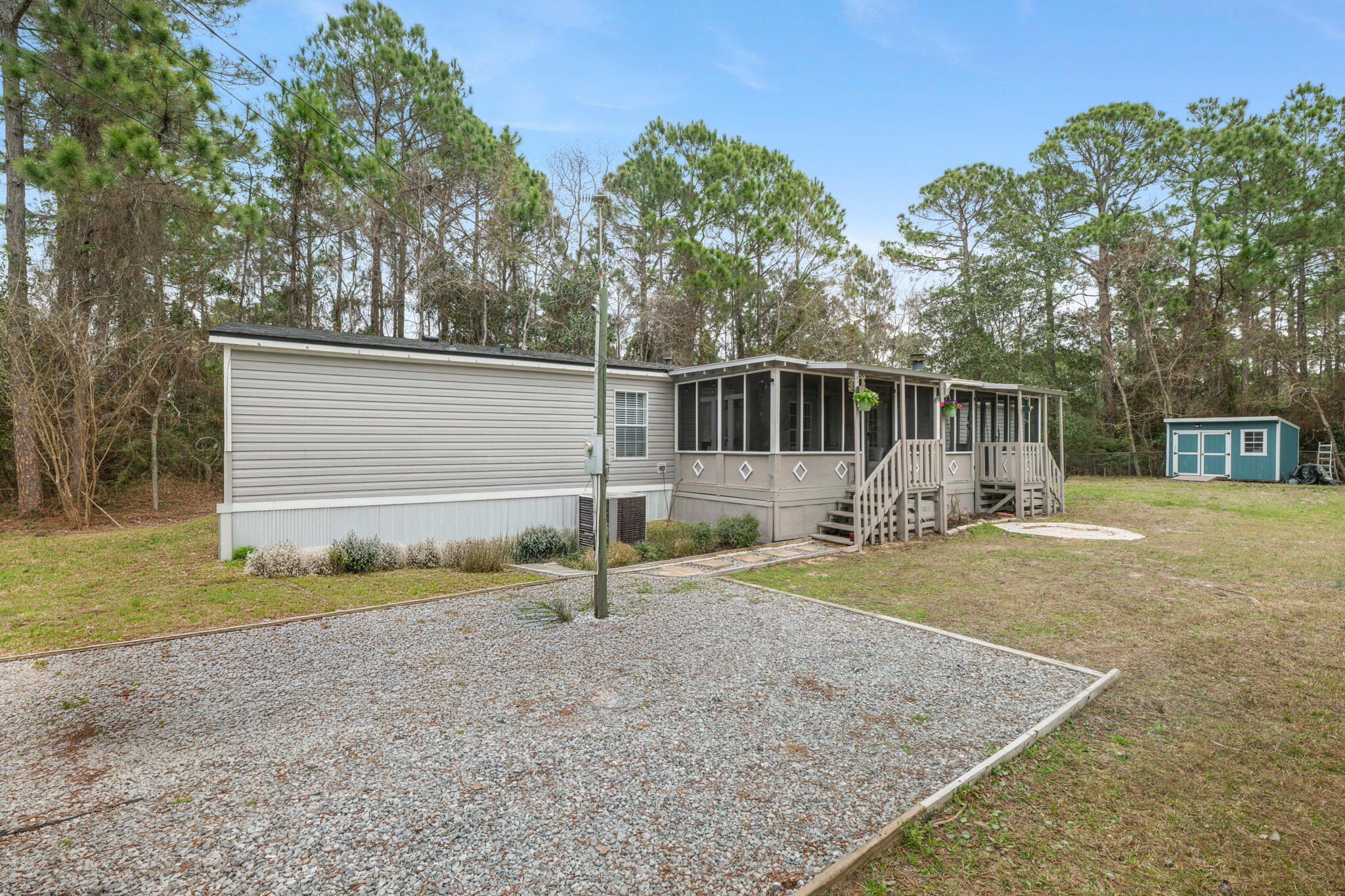 CRESCENT SHORES - Residential