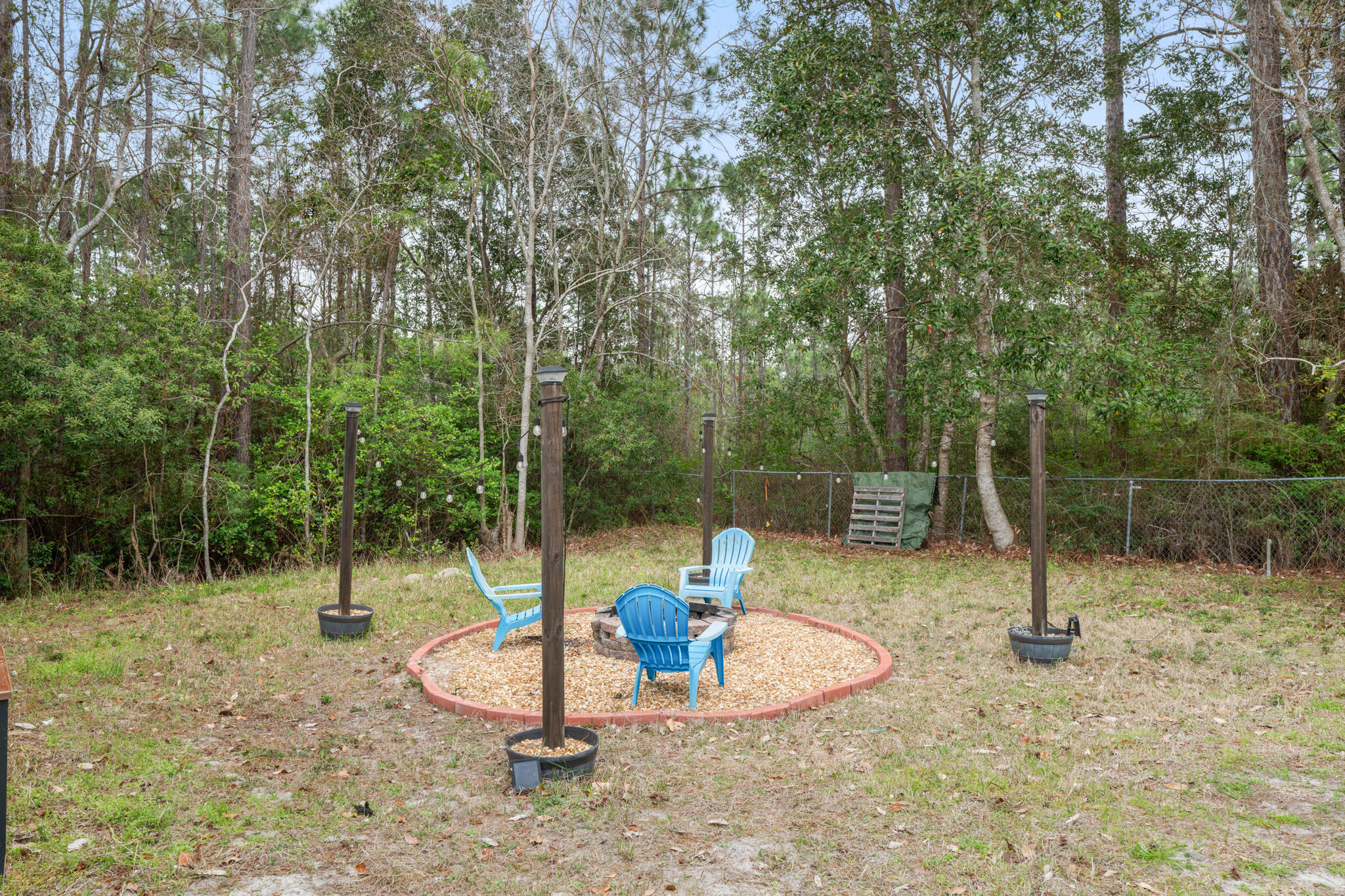 CRESCENT SHORES - Residential