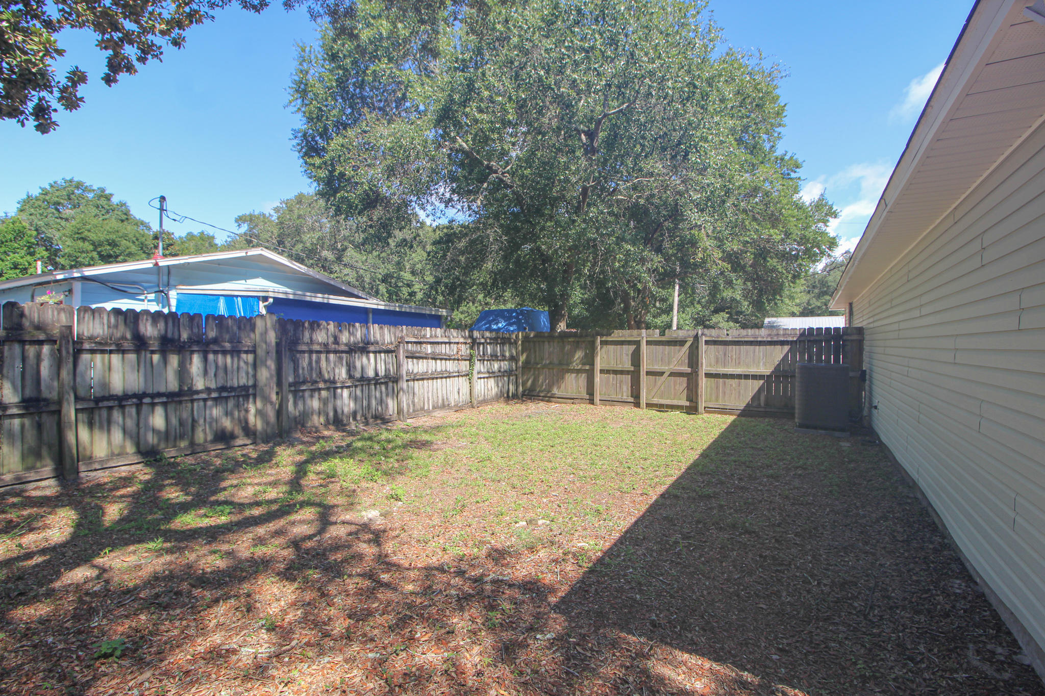 BRADYS S/D - Residential Lease
