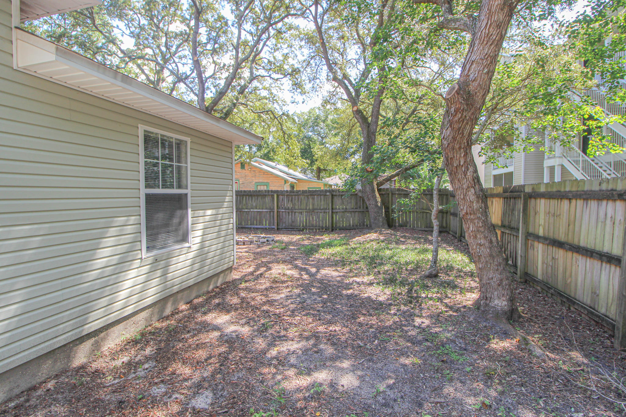 BRADYS S/D - Residential Lease
