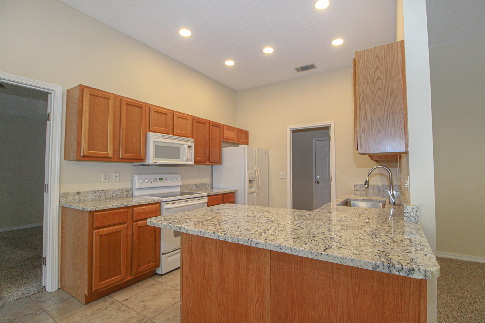 BRADYS S/D - Residential Lease