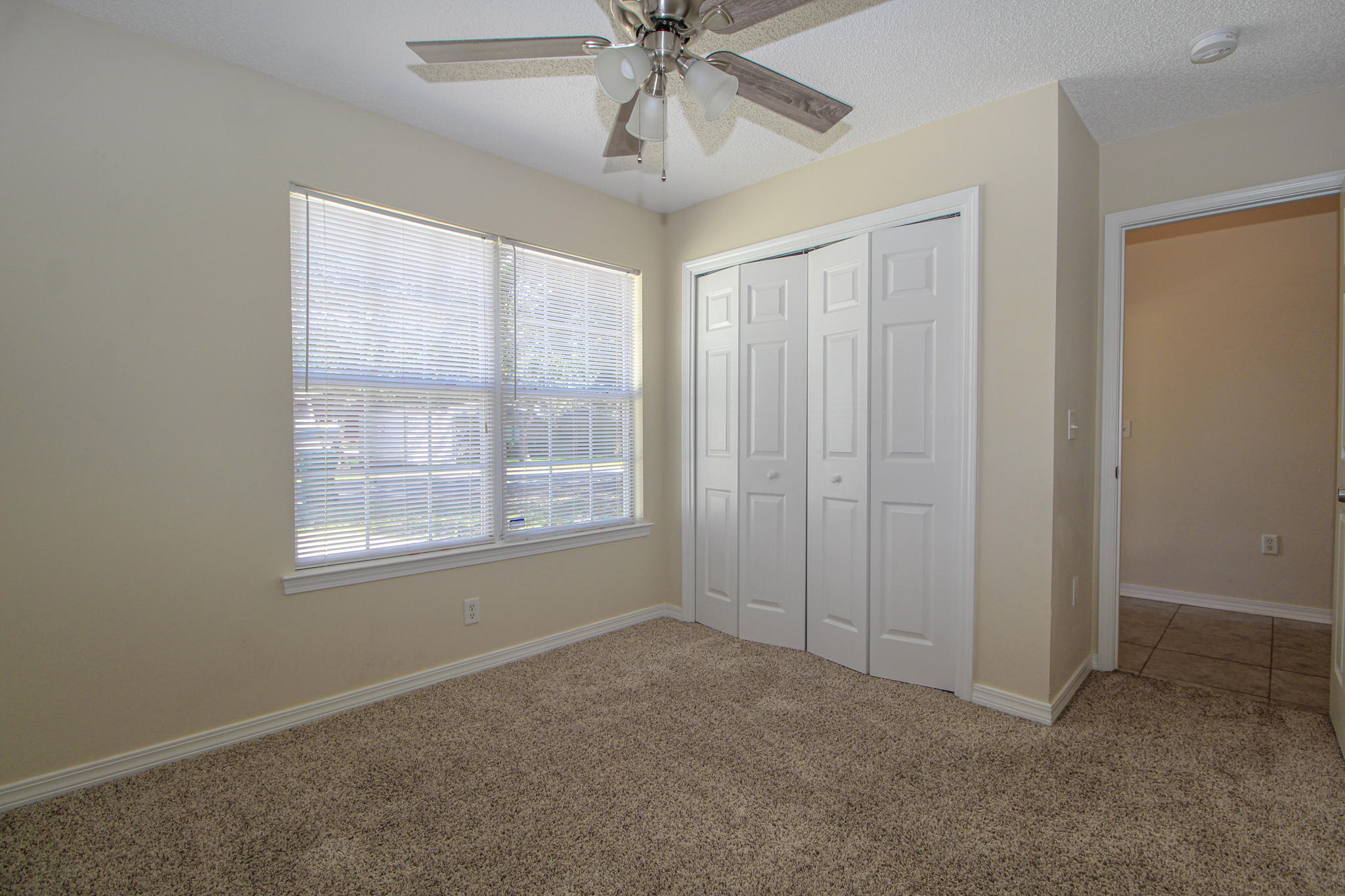 BRADYS S/D - Residential Lease