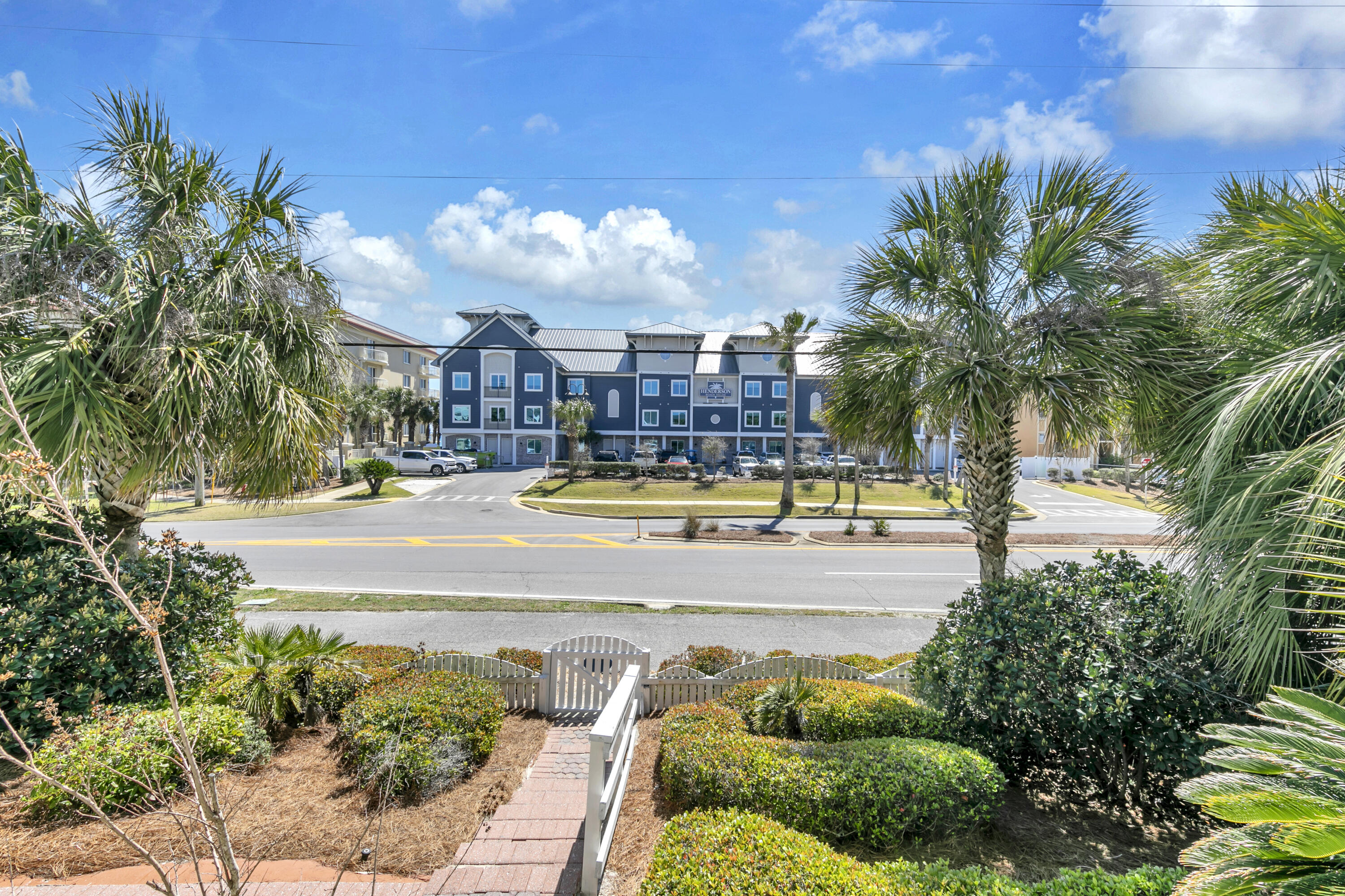 CRYSTAL BEACH - Residential