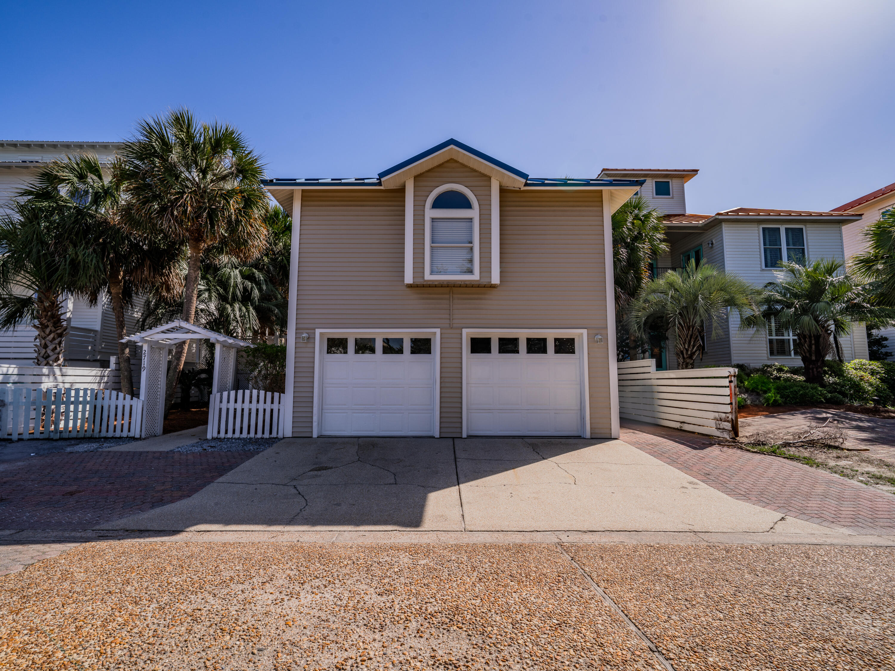 CRYSTAL BEACH - Residential
