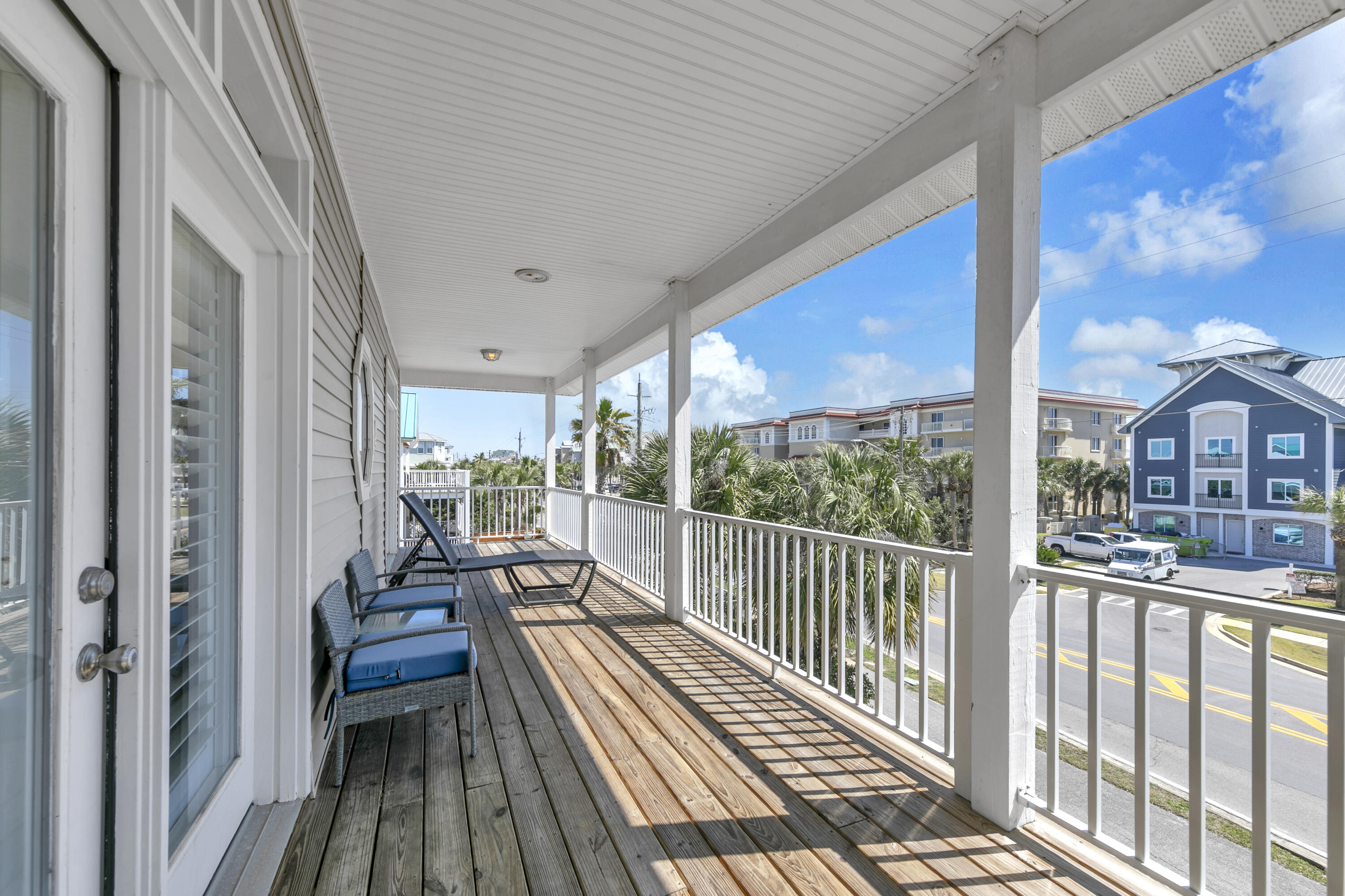 CRYSTAL BEACH - Residential