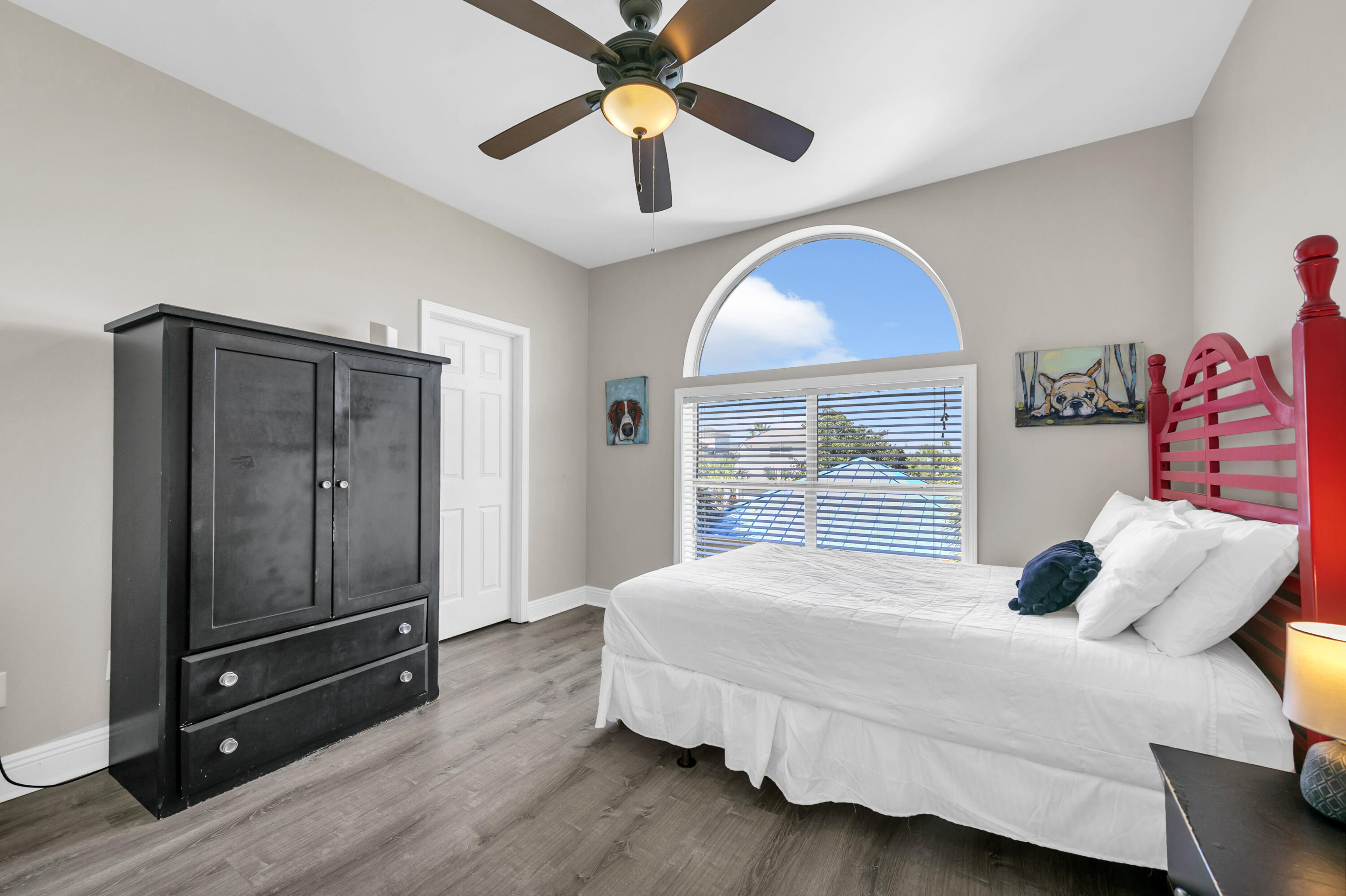 CRYSTAL BEACH - Residential