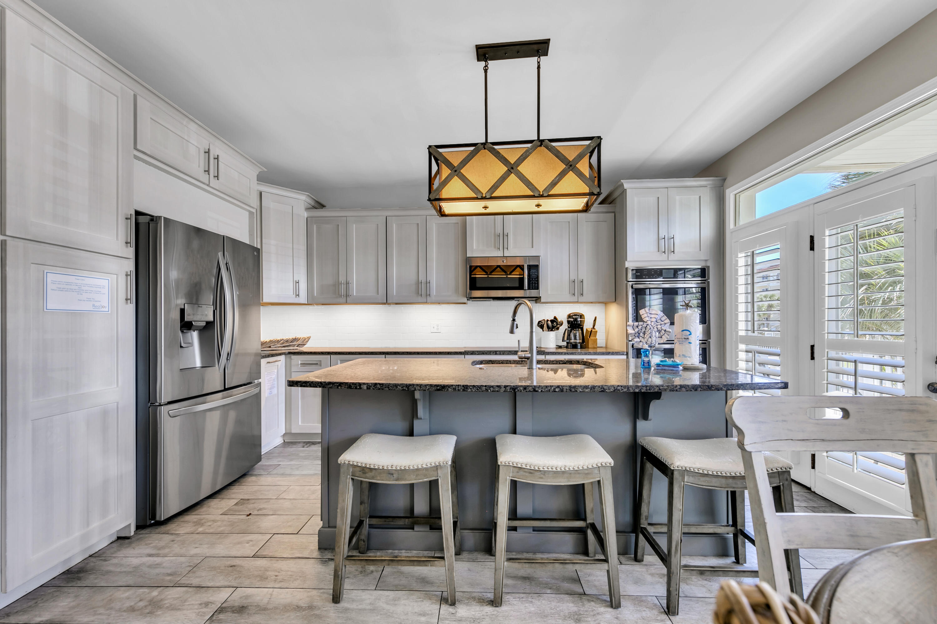 CRYSTAL BEACH - Residential