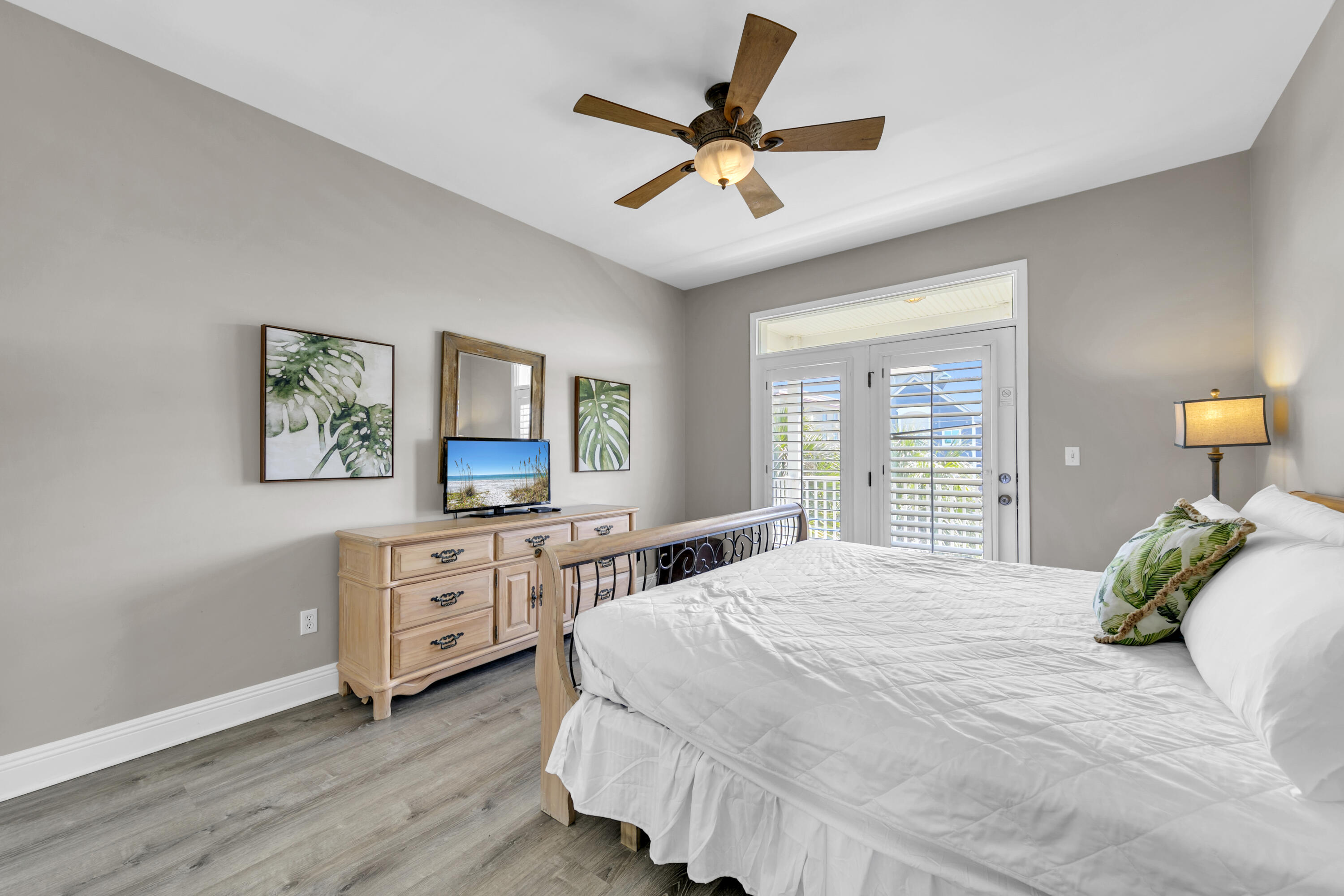 CRYSTAL BEACH - Residential