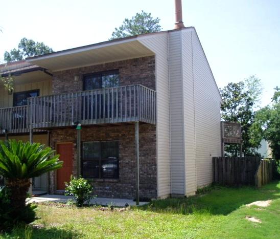 PARKVIEW ESTATES T/H - Residential Lease