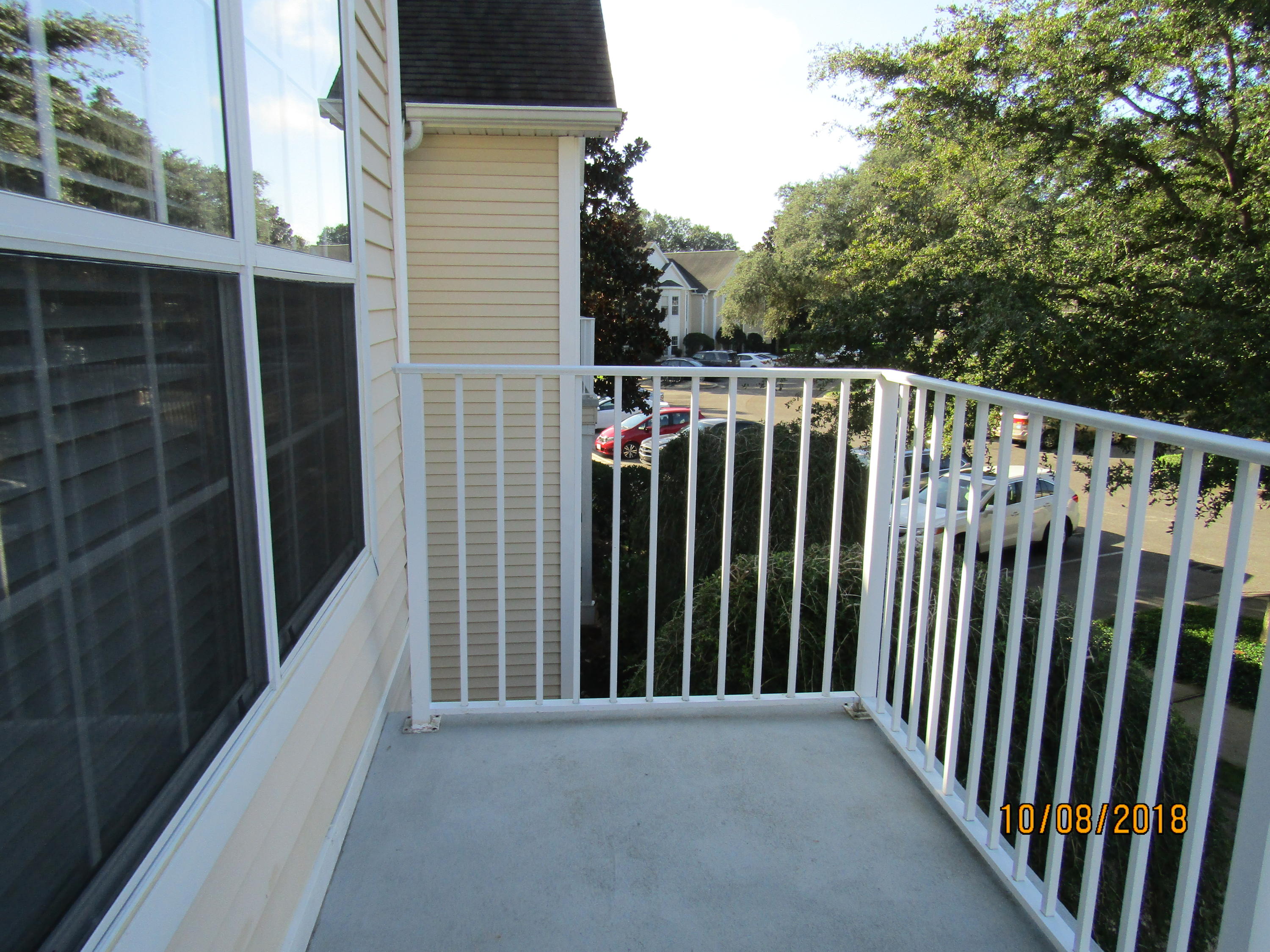 the Oaks at Niceville condo, unit 219, building #5 - Residential Lease