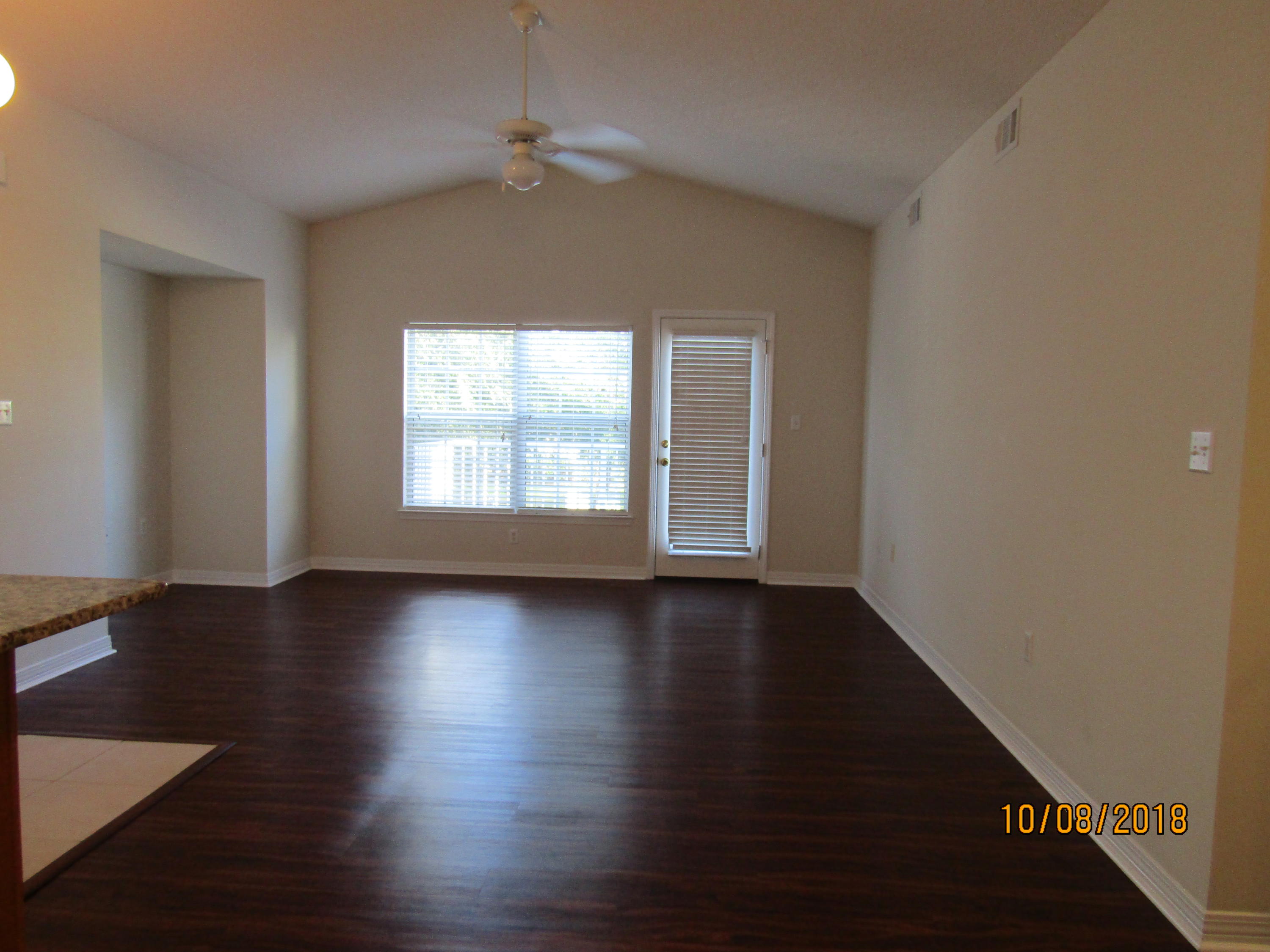 the Oaks at Niceville condo, unit 219, building #5 - Residential Lease