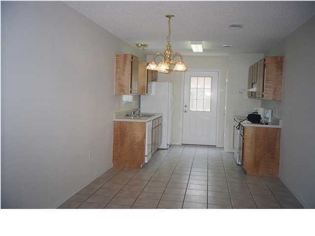 BLUE RIDGE ESTATES S/D - Residential Lease