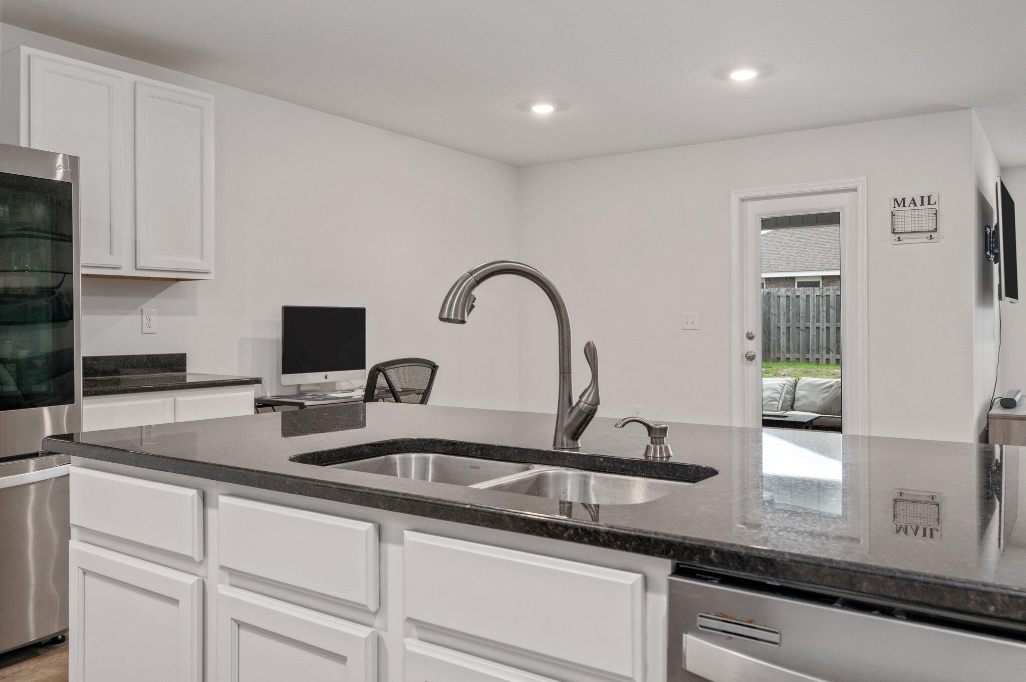 REDSTONE COMMONS - Residential