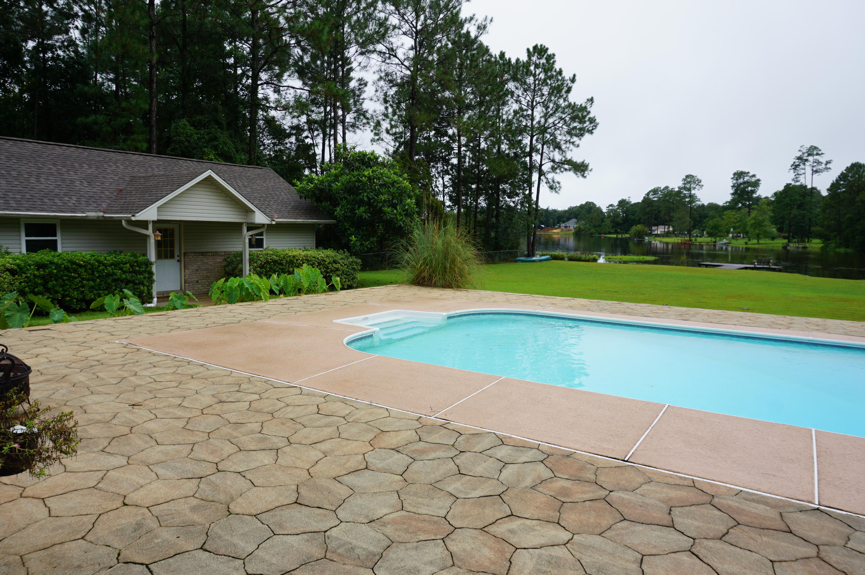 MEADOW LAKE ESTATES - Residential Lease