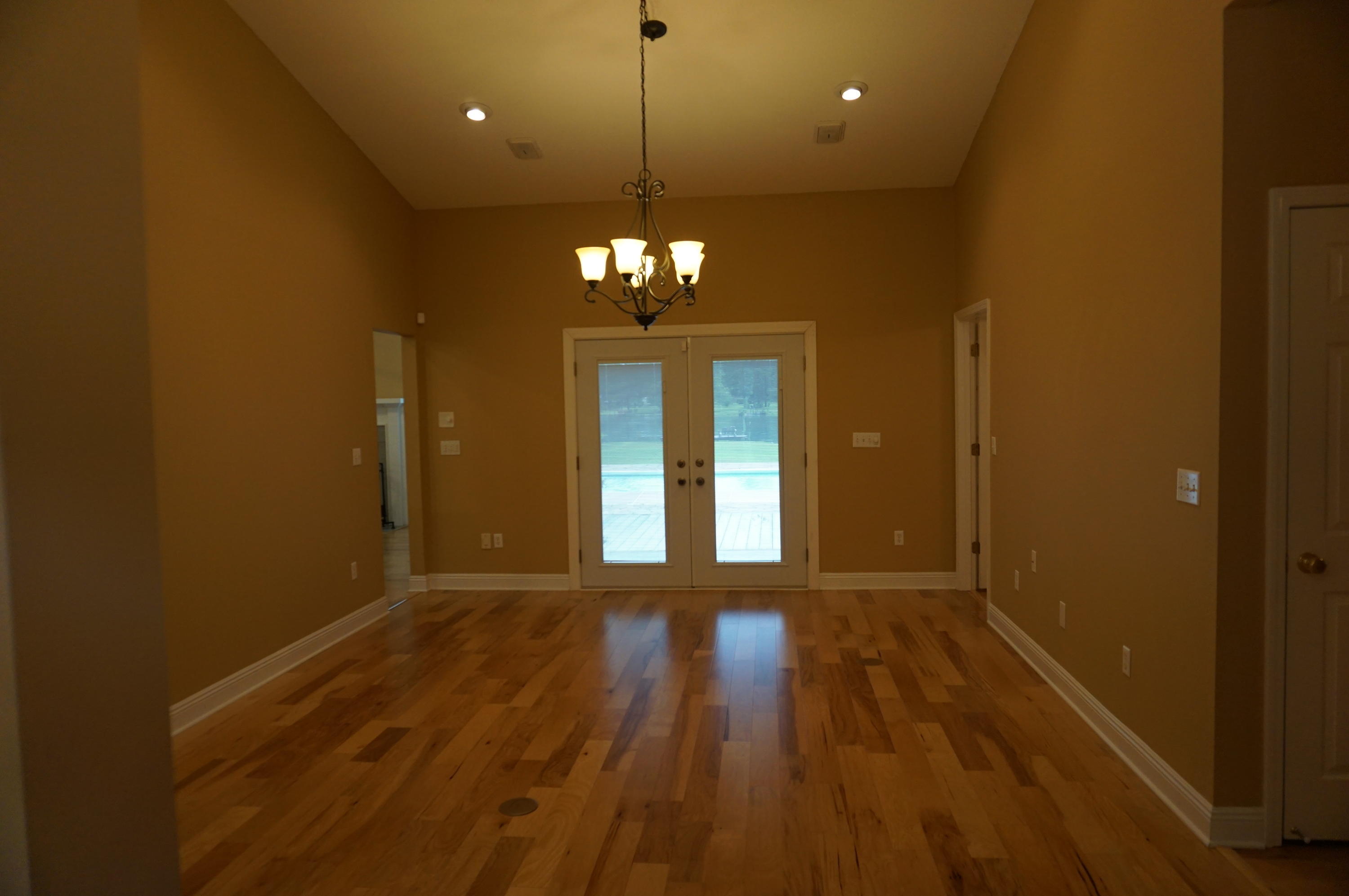 MEADOW LAKE ESTATES - Residential Lease