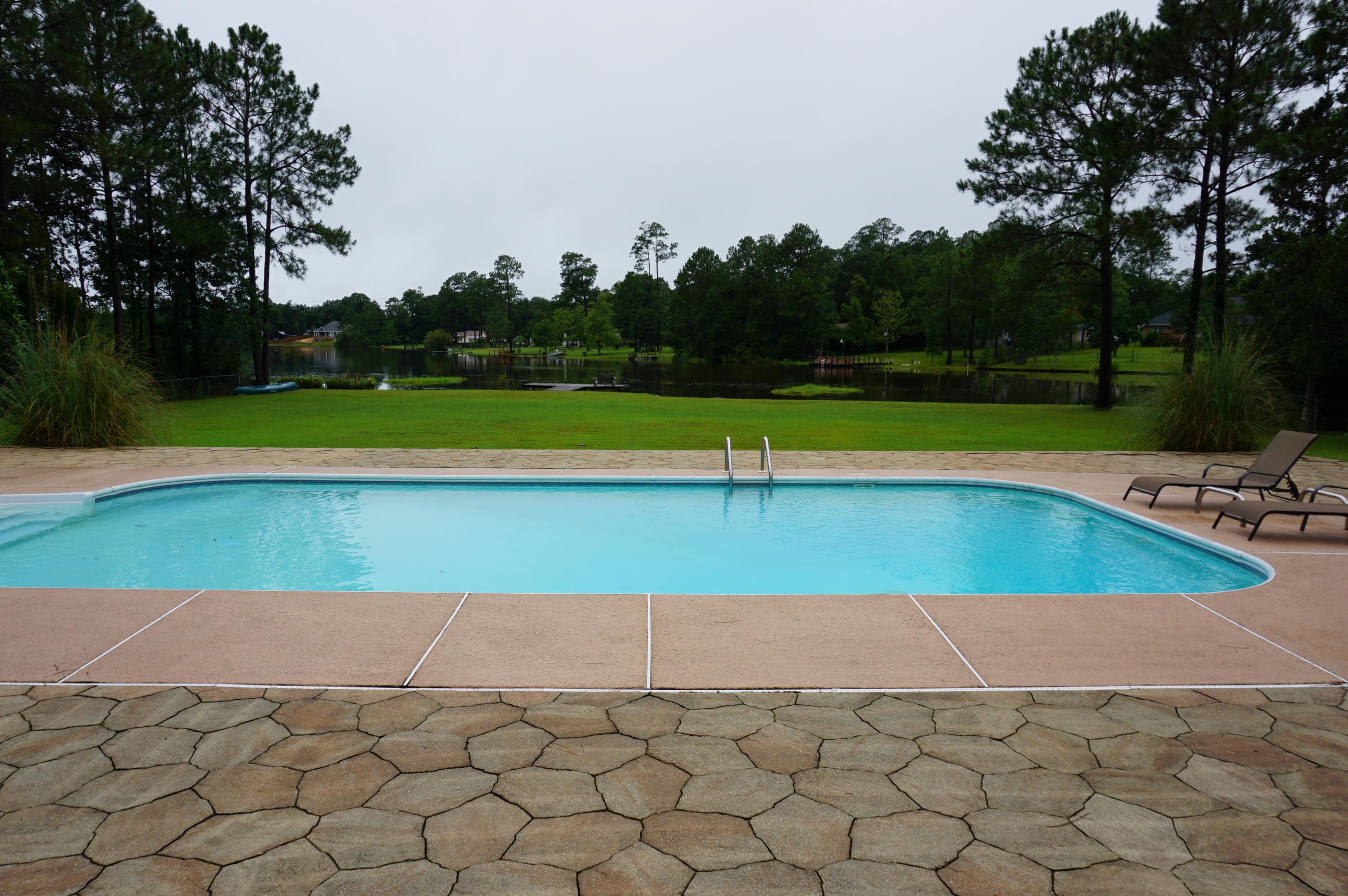MEADOW LAKE ESTATES - Residential Lease