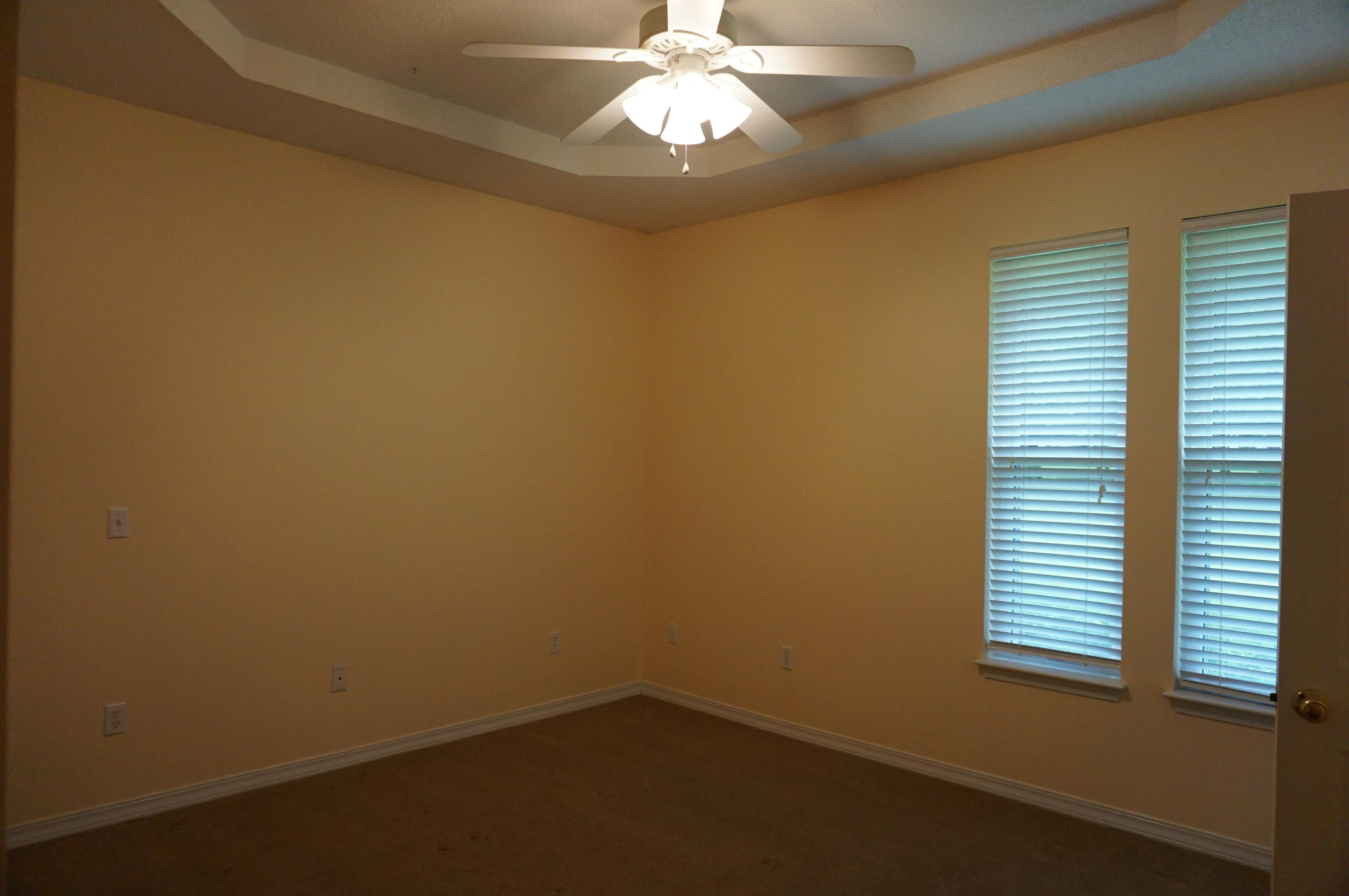 MEADOW LAKE ESTATES - Residential Lease