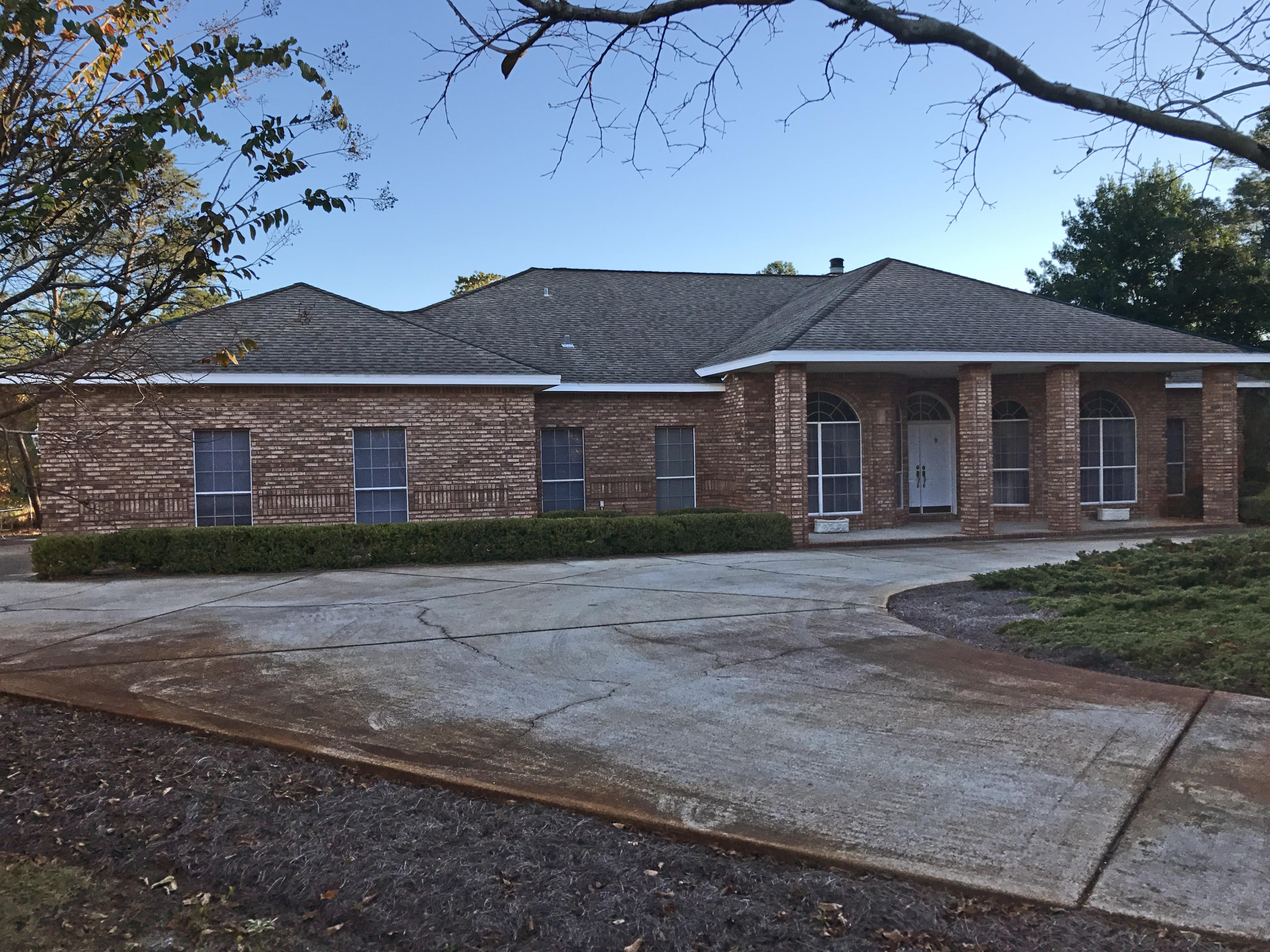Gorgeous home right on the bayou! This 2,876 sq ft home is located on Indian Bayou. Featuring raised ceilings and an expansive floor plan, this home feels much larger than 2,800 sq ft!
Throughout the whole house, inside and outside, is a Bose sound system put in place just with entertaining in mind. A large open kitchen that looks onto a huge living room will leave plenty of space for entertainment or a large family.
The home also features 4 large bedrooms, 2 full bathrooms, and 1 half bath. There is a nice sized office and a 2-car garage. There is also a large circle driveway for more vehicles.
The winner of this home is the view! With 180 feet of waterfront property, a 10,000 lb boat lift, and a dock, there are endless opportunities to enjoy the beautiful waters in this area.