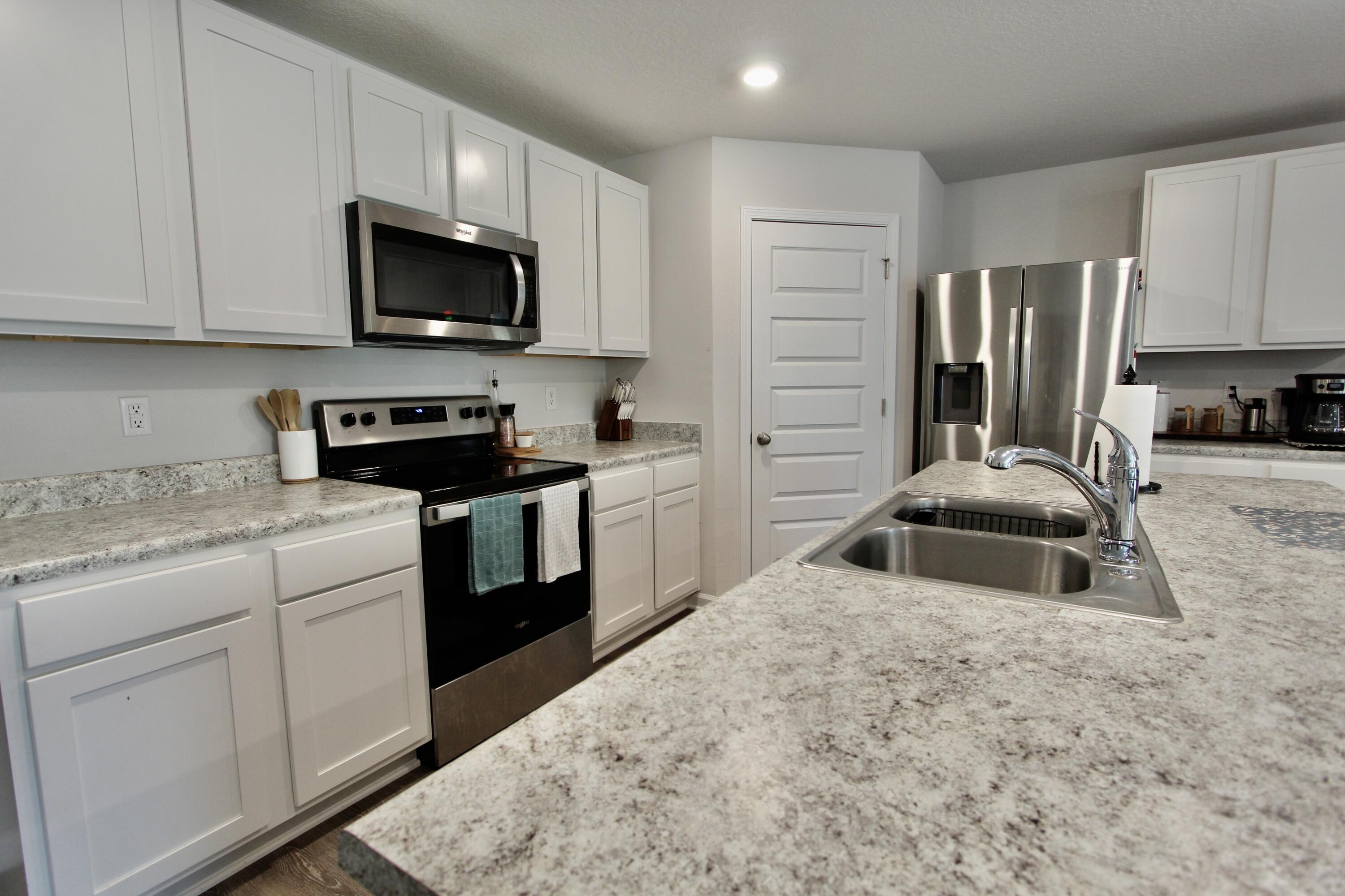 HERITAGE PLANTATION - Residential Lease
