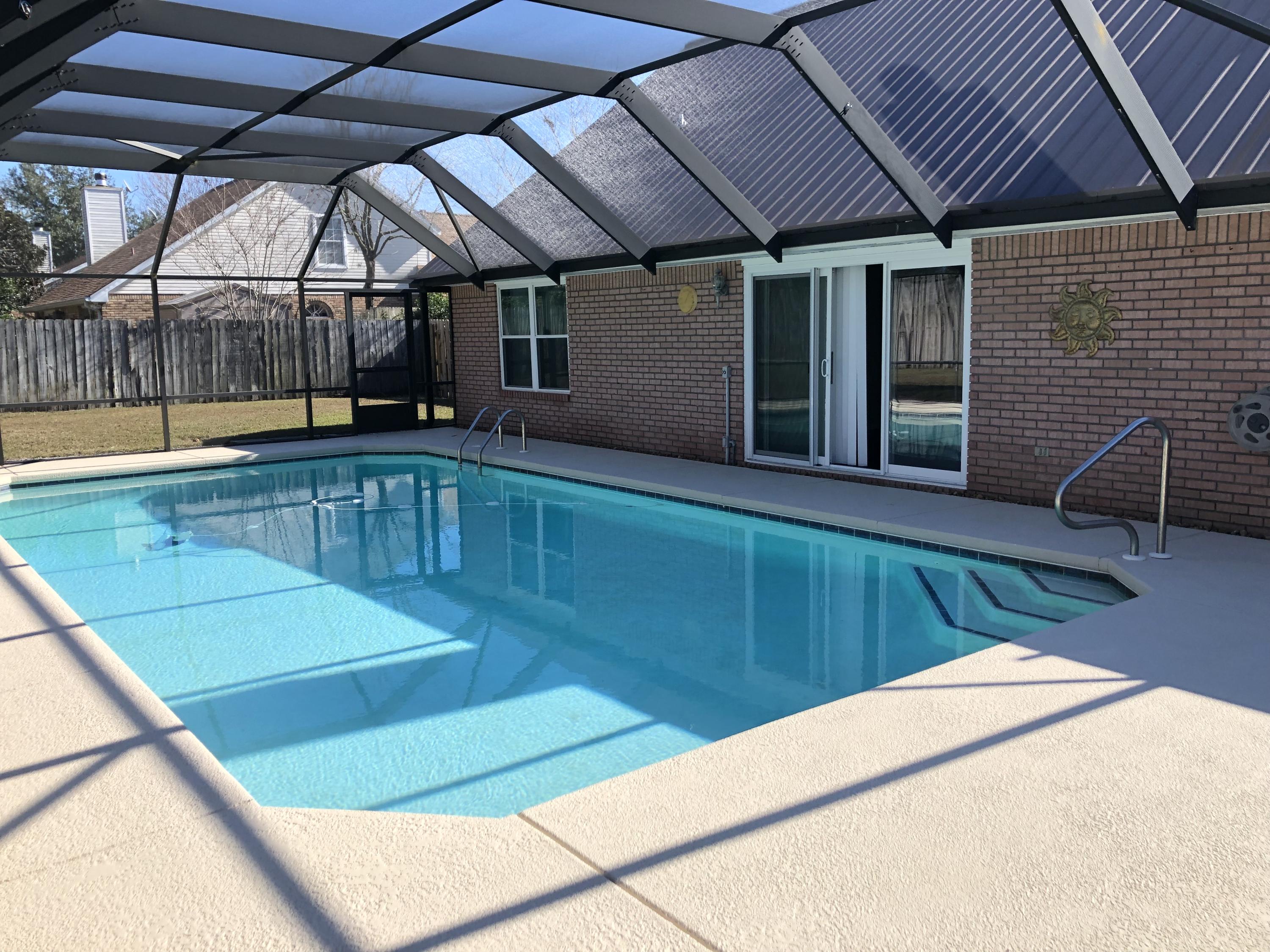 PARISH PINES - Residential Lease