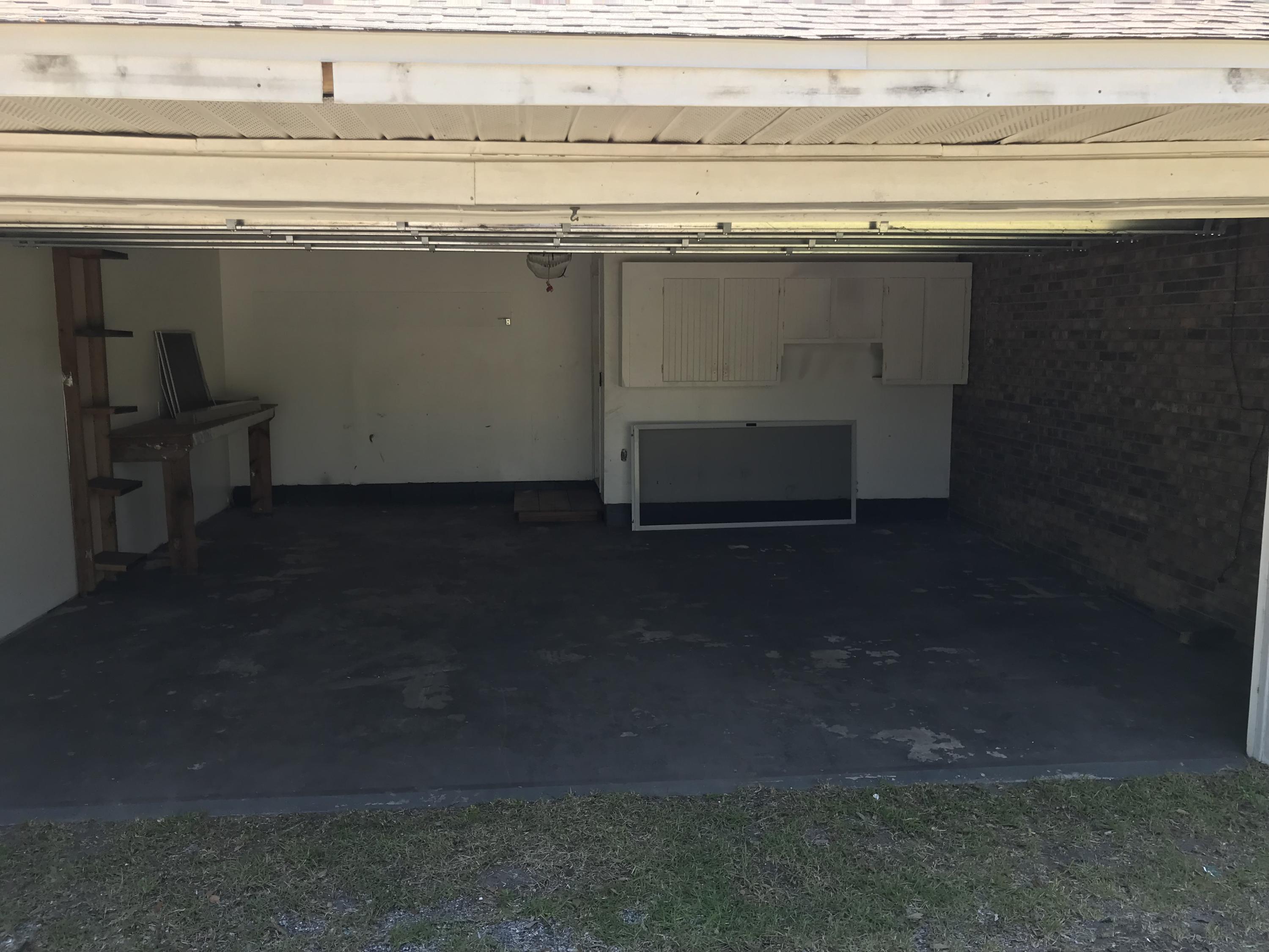 METES & BOUNDS - Residential Lease
