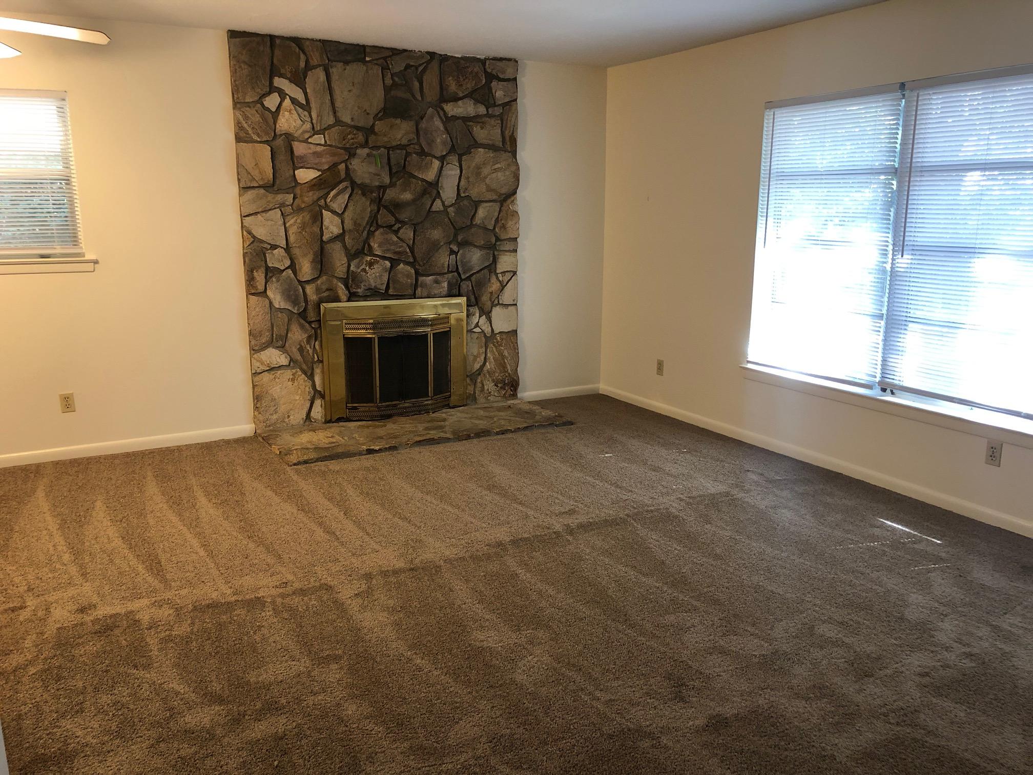COLONY ESTATES - Residential Lease