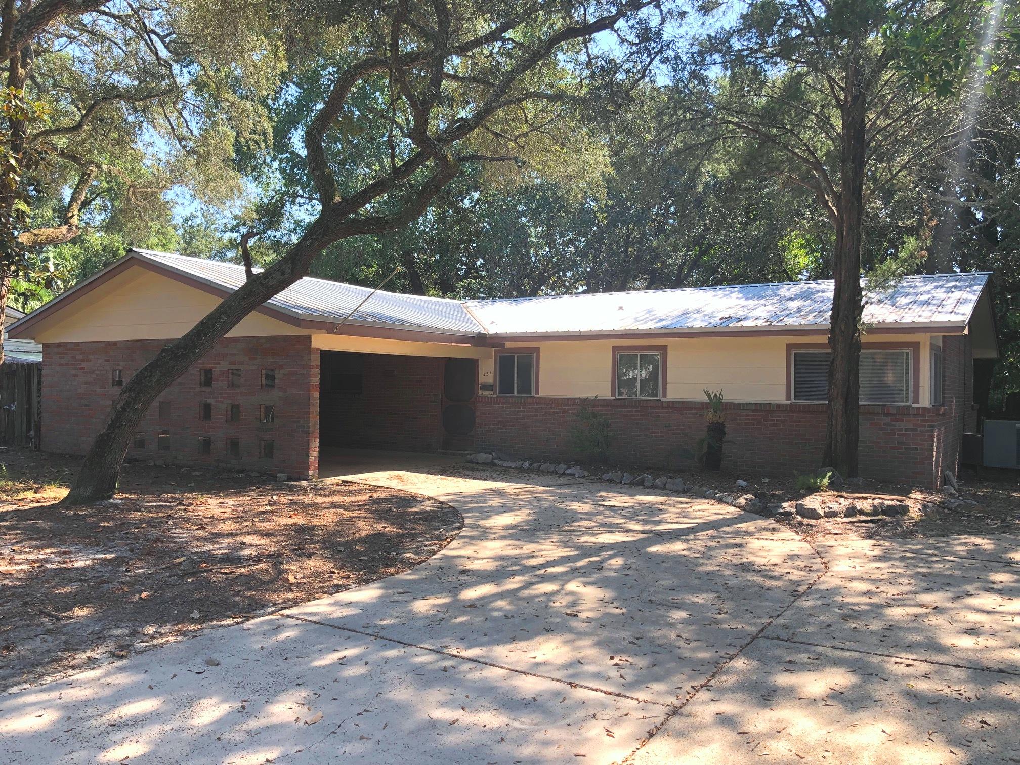 COLONY ESTATES - Residential Lease
