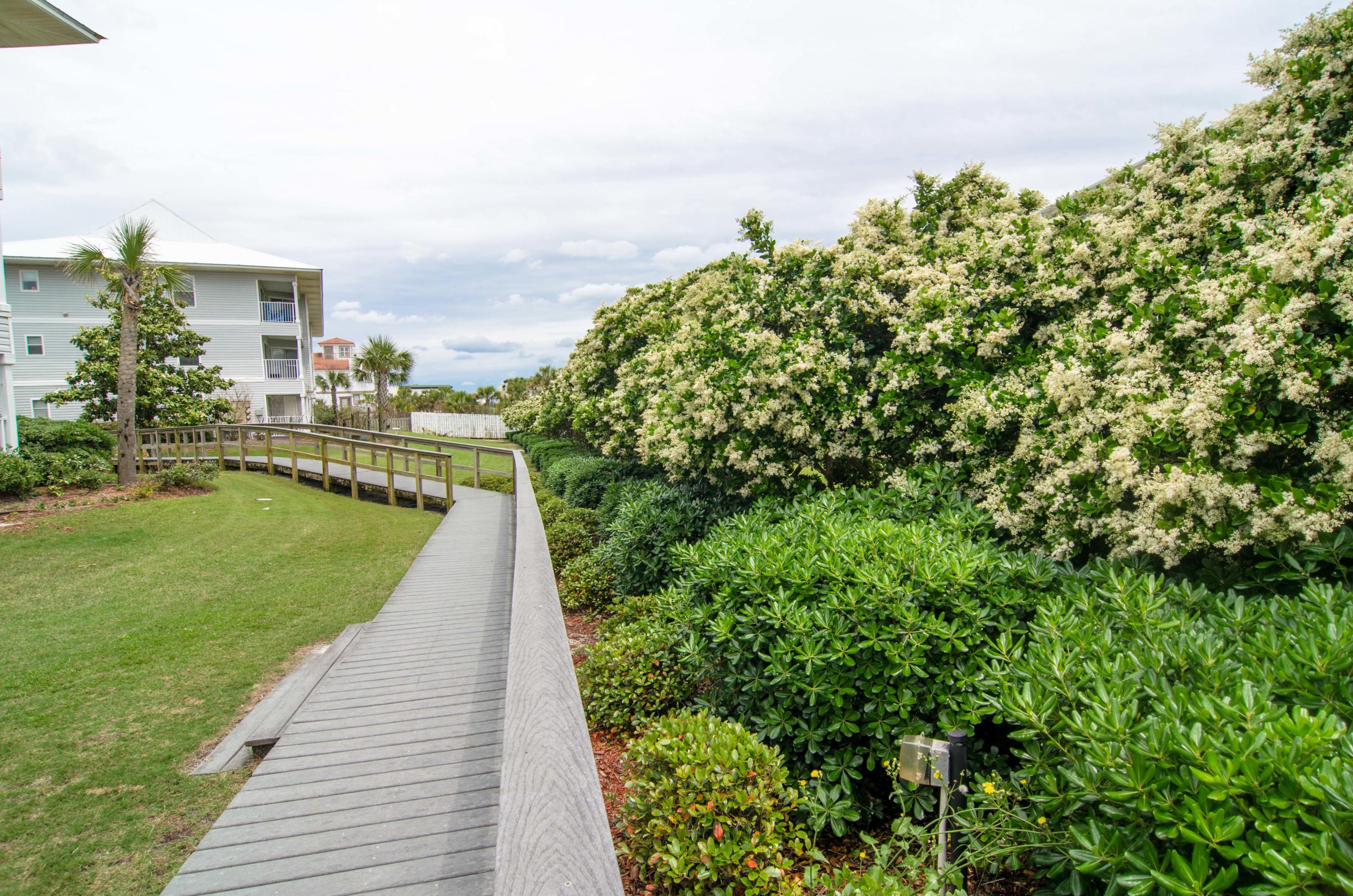 BEACHSIDE VILLAS CONDO - Residential